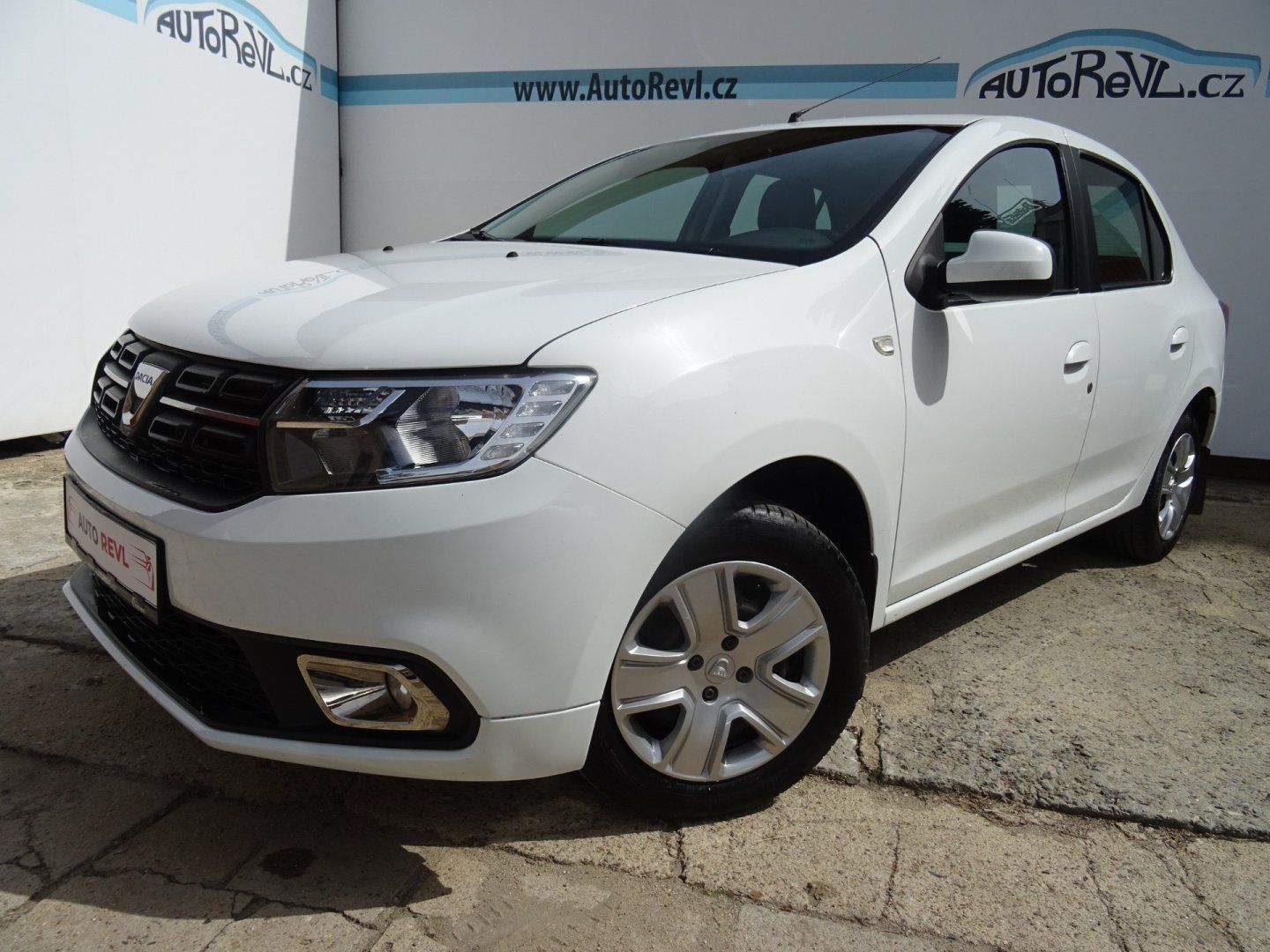 Dacia Logan, 1.0i,1majitelČR,s.kn,klima - fotka 2