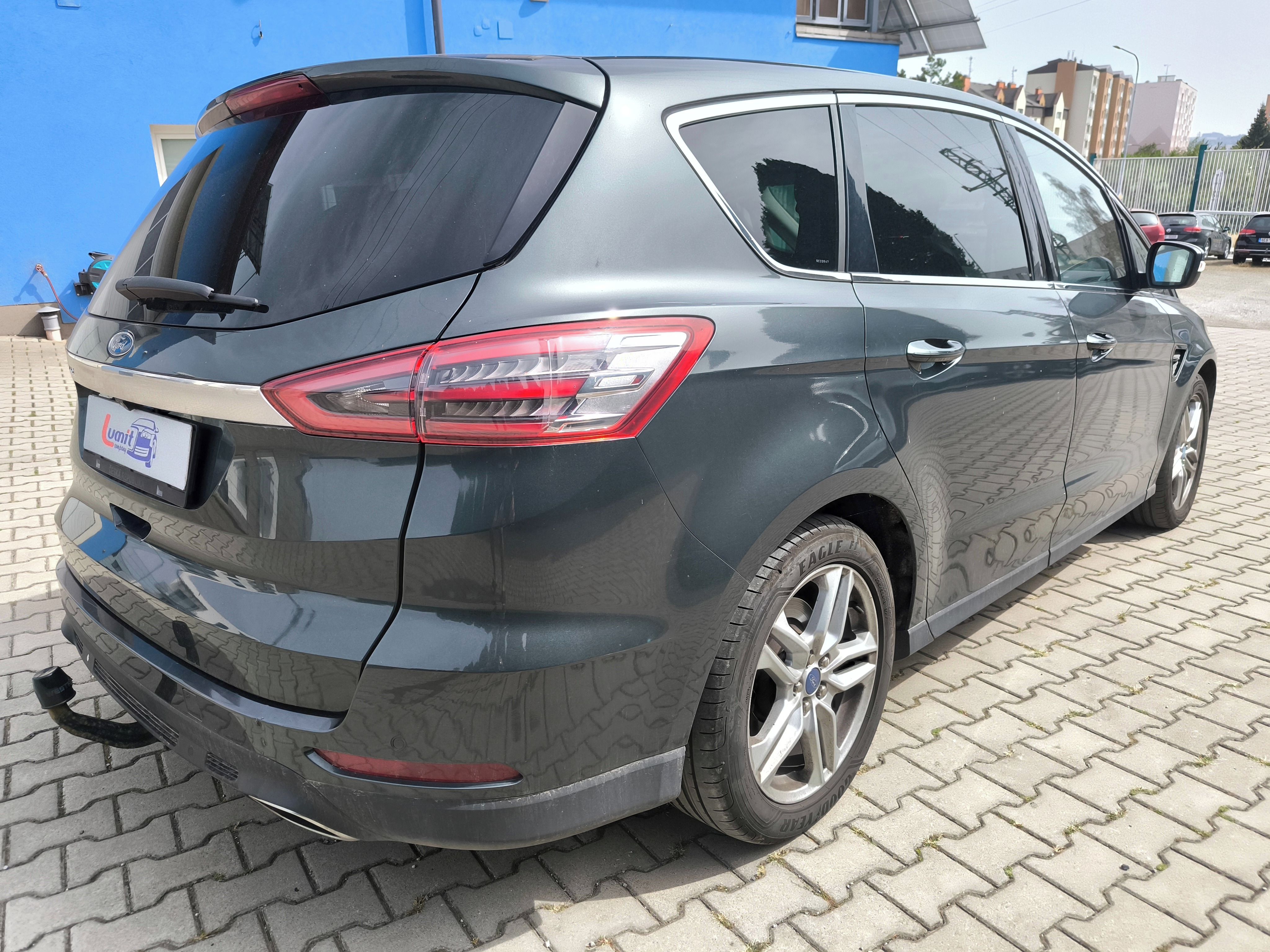 Ford S-MAX, 2.0 TDCi AWD 132kW Titanium - fotka 5