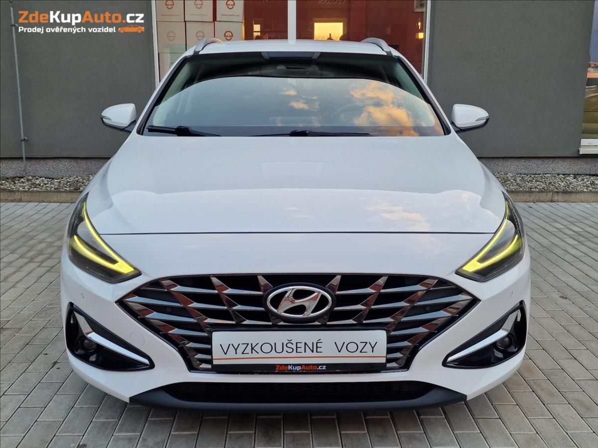 Hyundai i30, 1.0 T-GDI Smart Kombi,ČR,1Maj - fotka 4