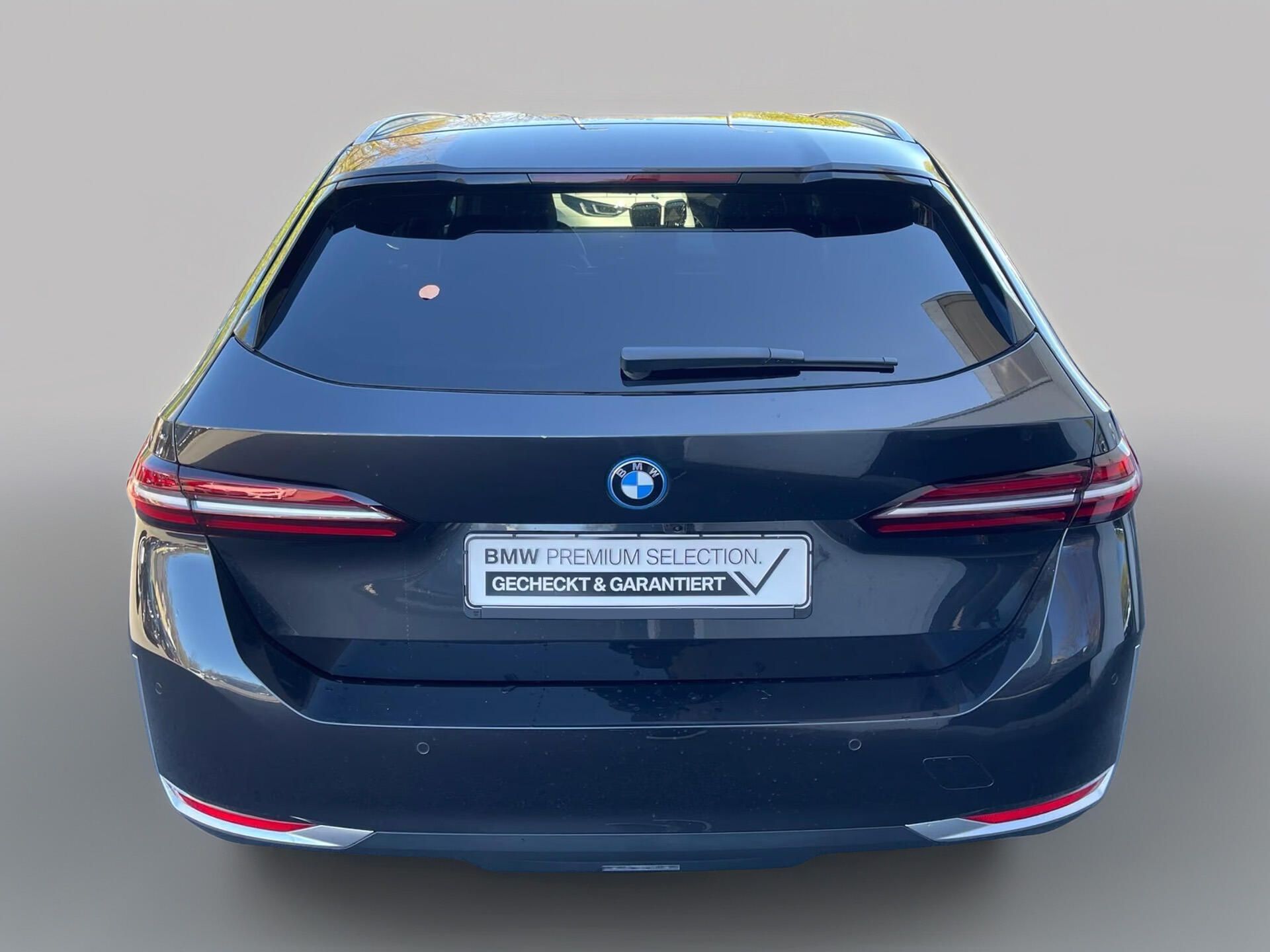 BMW Řada 5, 530e xDrive HuD Venti DAPro - fotka 5