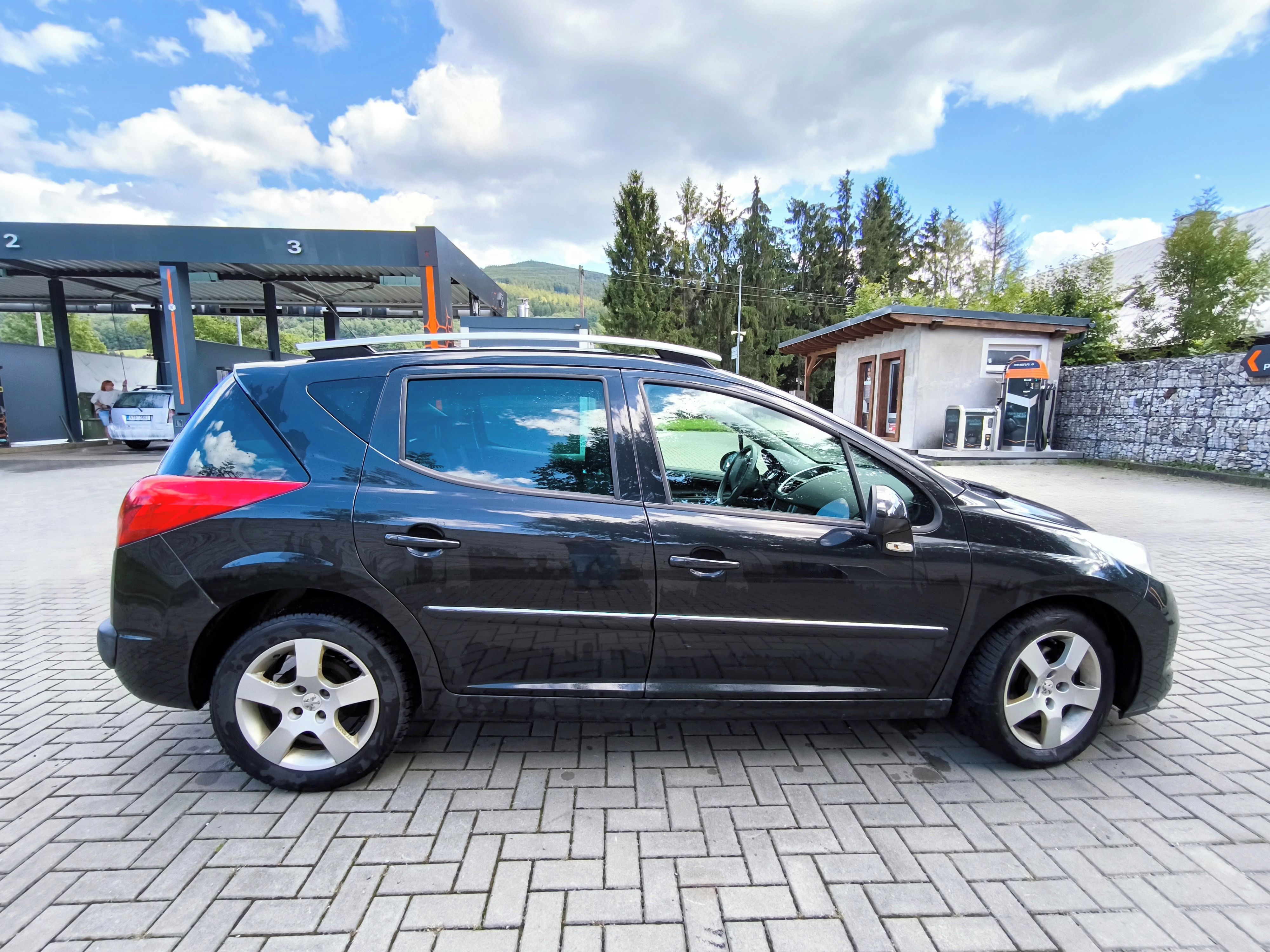 Peugeot 207, 1.6 SW 88kW - fotka 3