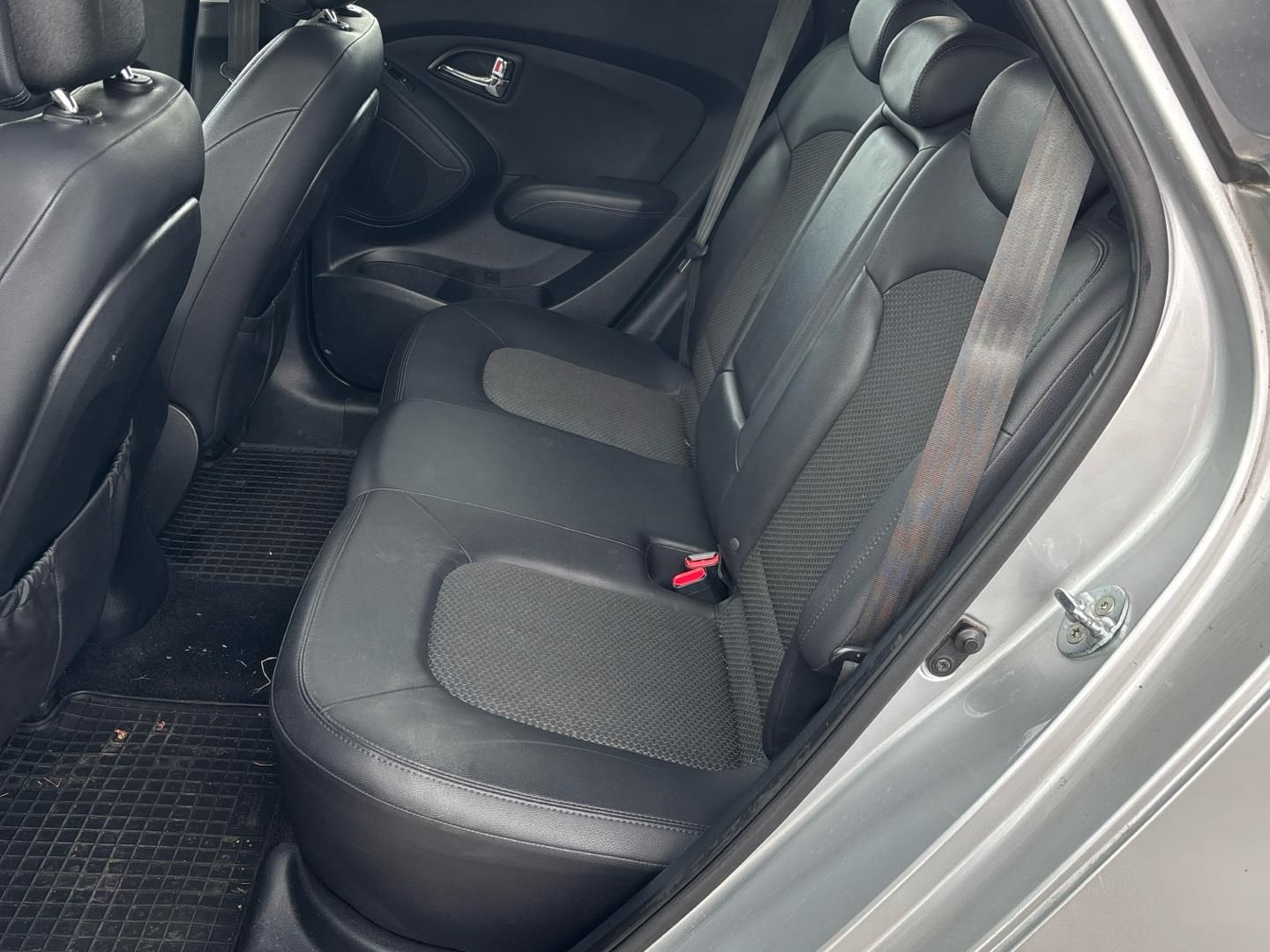 Hyundai ix35, 1.7 CRDi / 85 kW - fotka 6