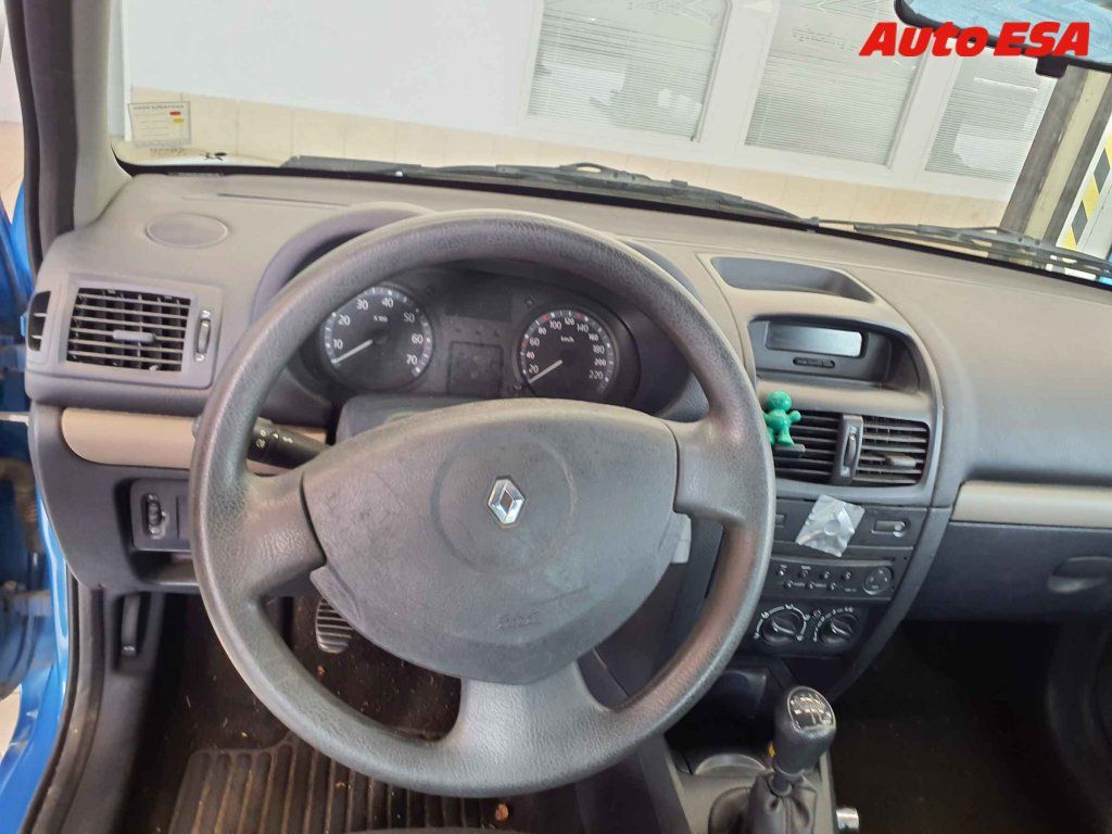 Renault Clio, 1.1i,ČR - fotka 3