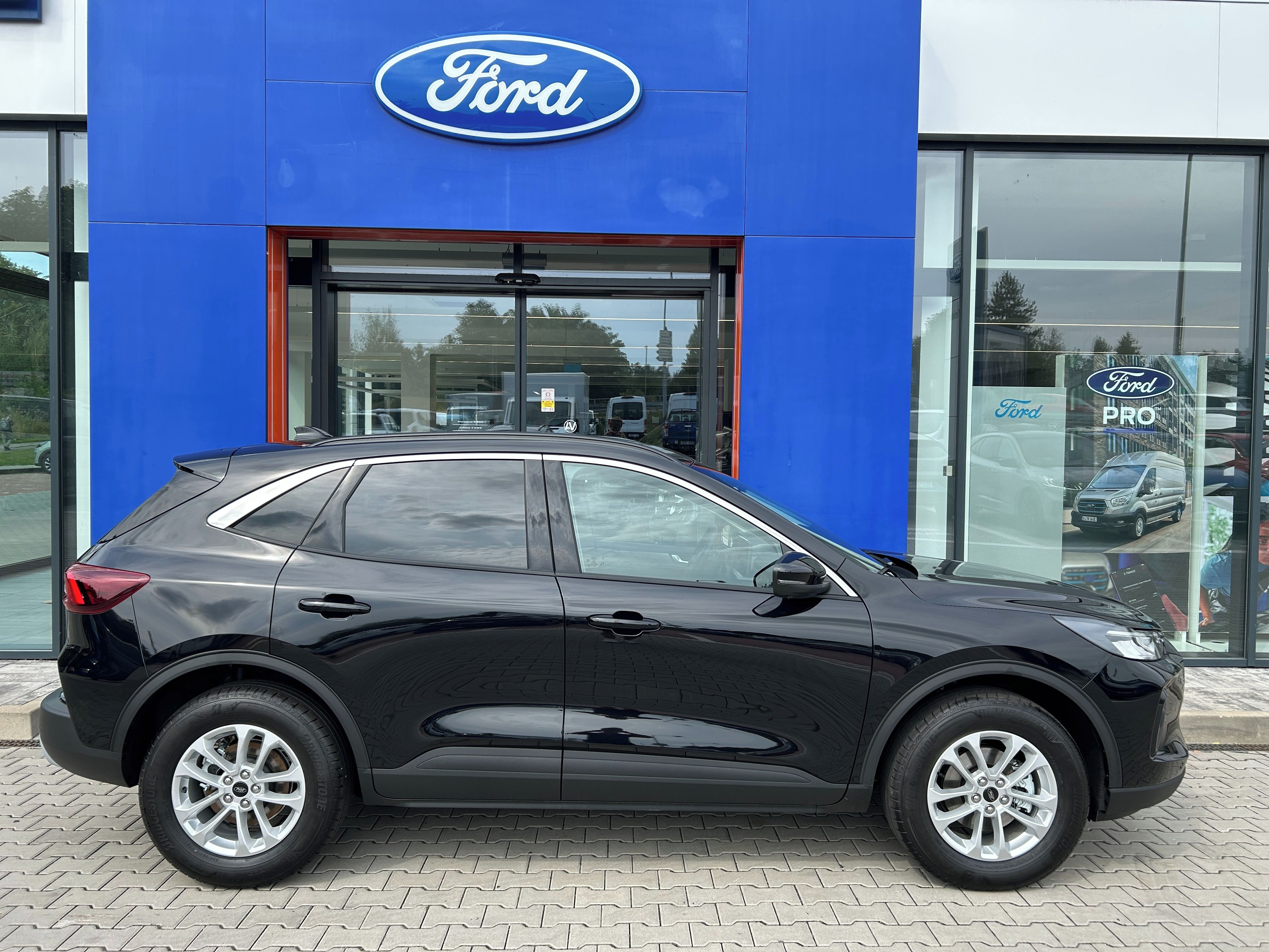 Ford Kuga, Top Edition 2.5 HEV 132 kW - fotka 4
