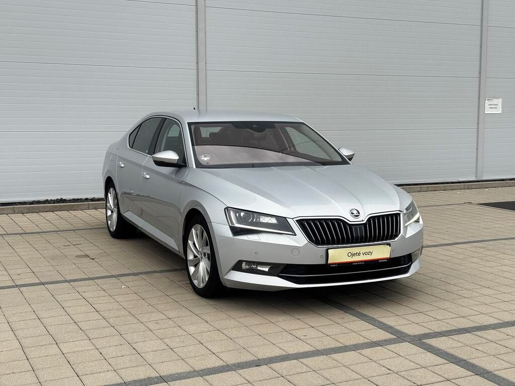 Škoda Superb, Style 2.0 TDI 140 kW - fotka 3