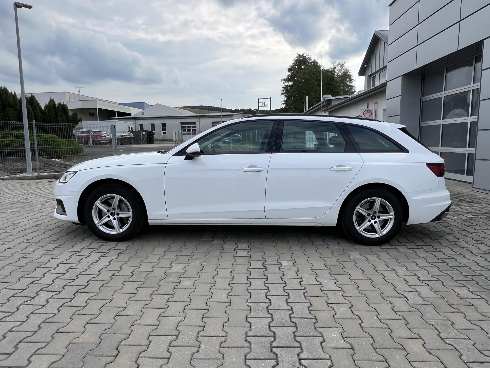 Audi A4 Avant, 2.0 TDI - fotka 3