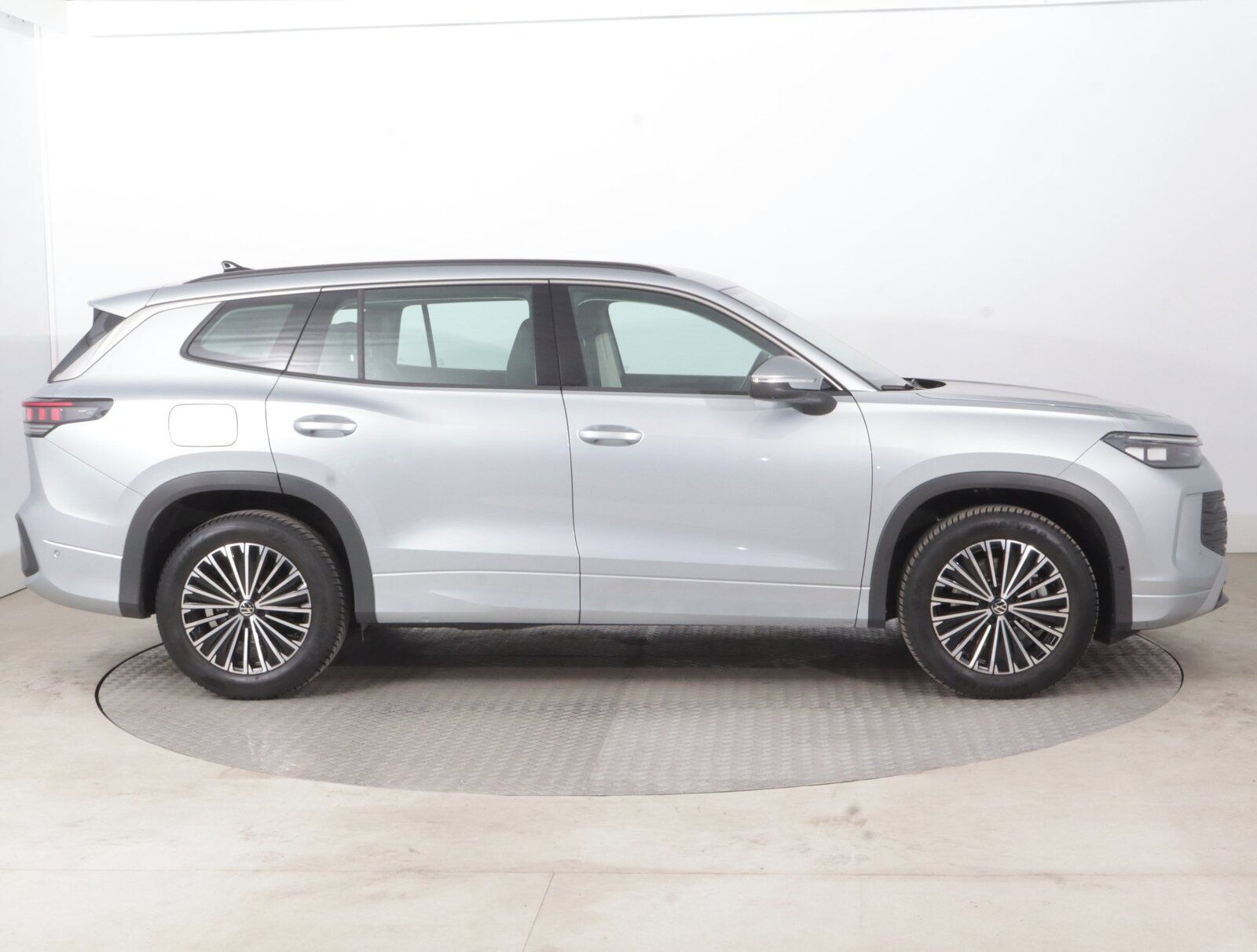 Volkswagen Tayron, 1.5 eTSI, Life - fotka 6