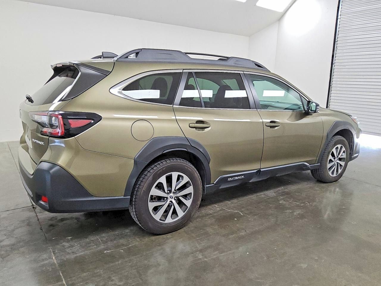 Subaru Outback, Auto na cestě - fotka 4