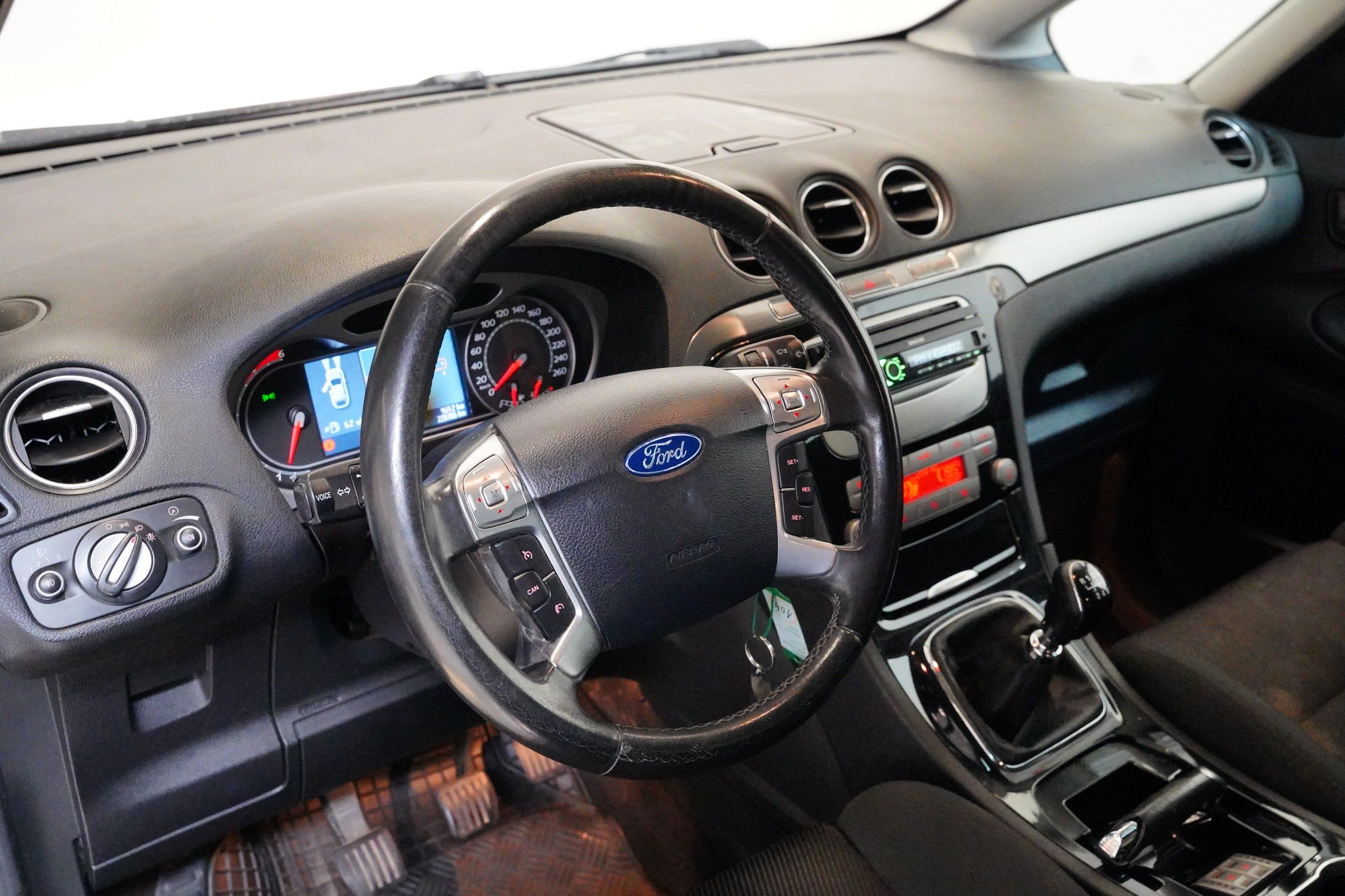Ford Galaxy, 2.0 TDCI 103 kW Serie 50 - fotka 5