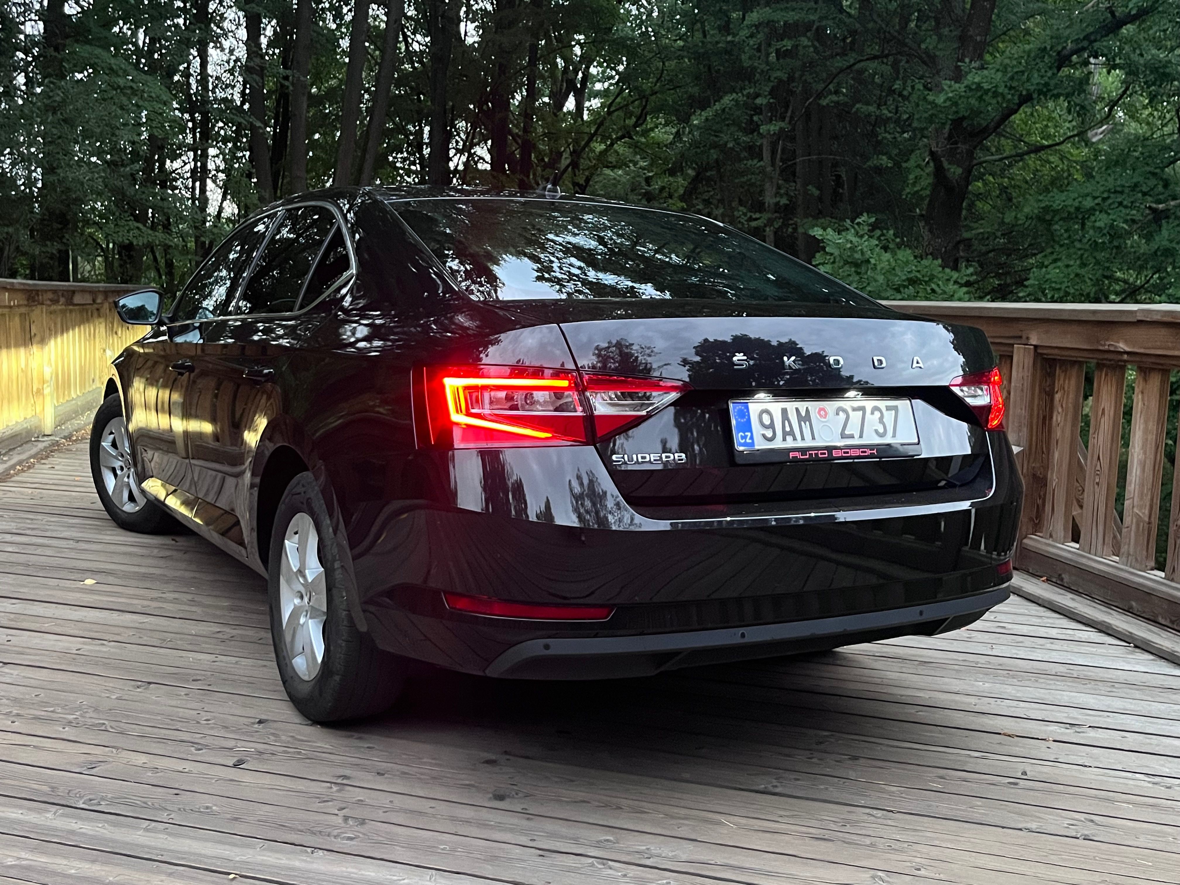 Škoda Superb, PERFEKTNÍ STAV - fotka 3