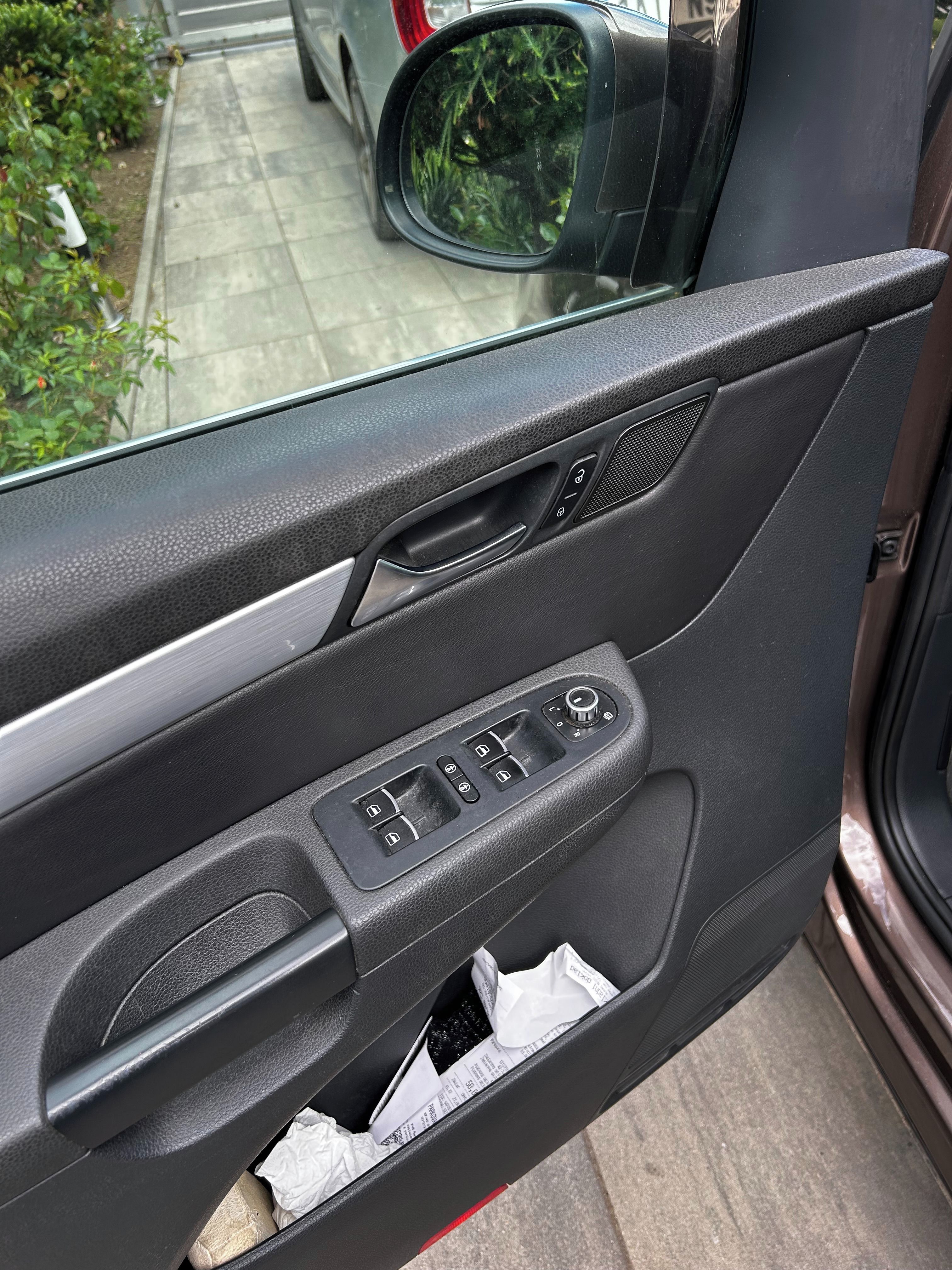 Volkswagen Sharan, 2.0 TDI 125 kw - fotka 6
