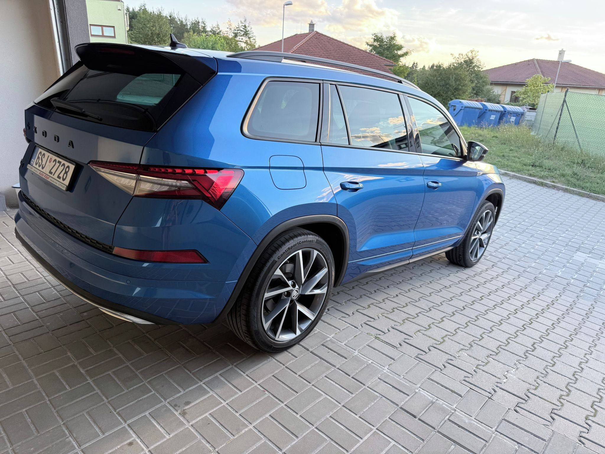Škoda Kodiaq, 2.0 TDi 110 KW sportline 7mist - fotka 4