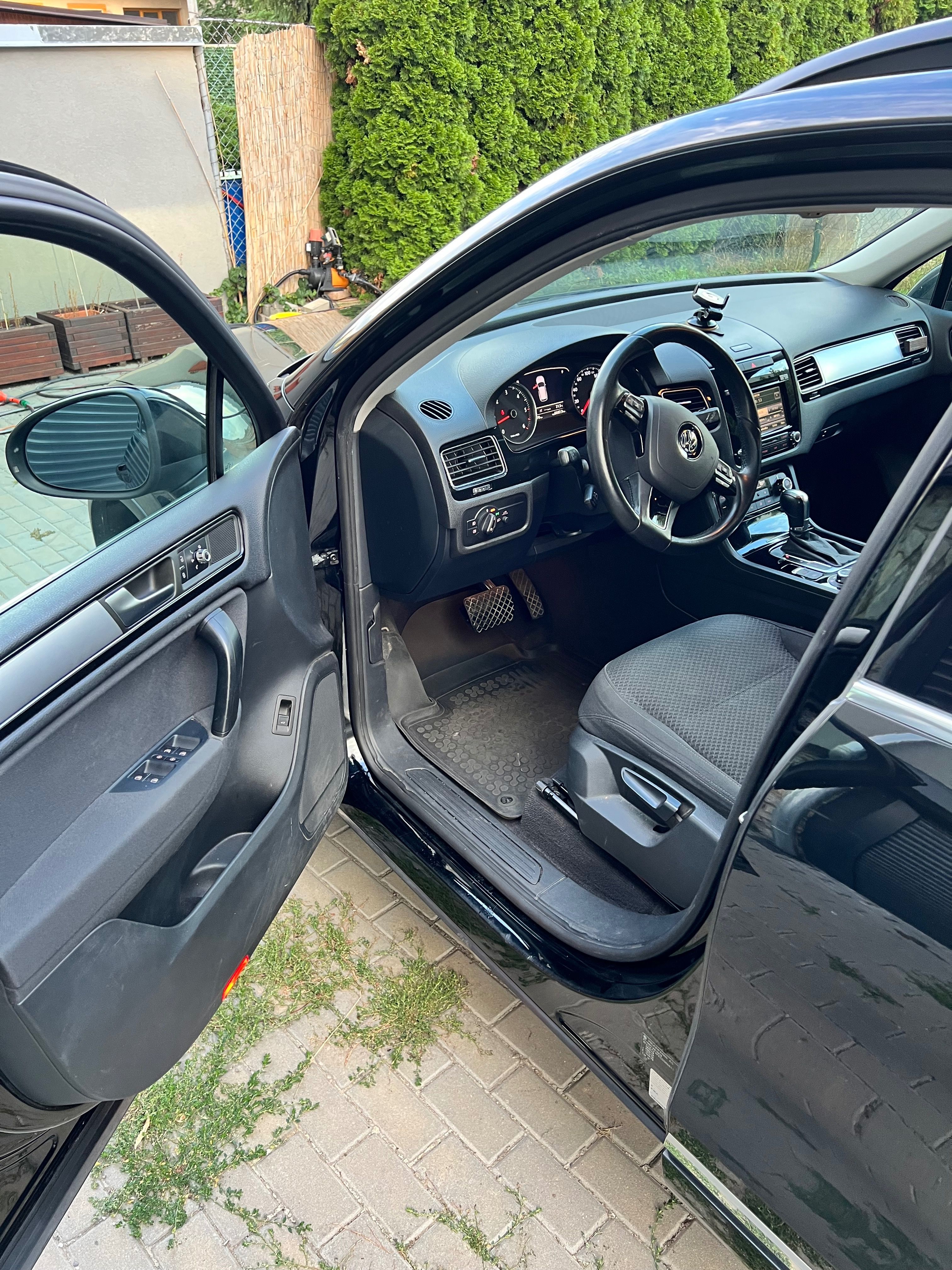 Volkswagen Touareg, 3.0 tdi garážováno,servisováno - fotka 6