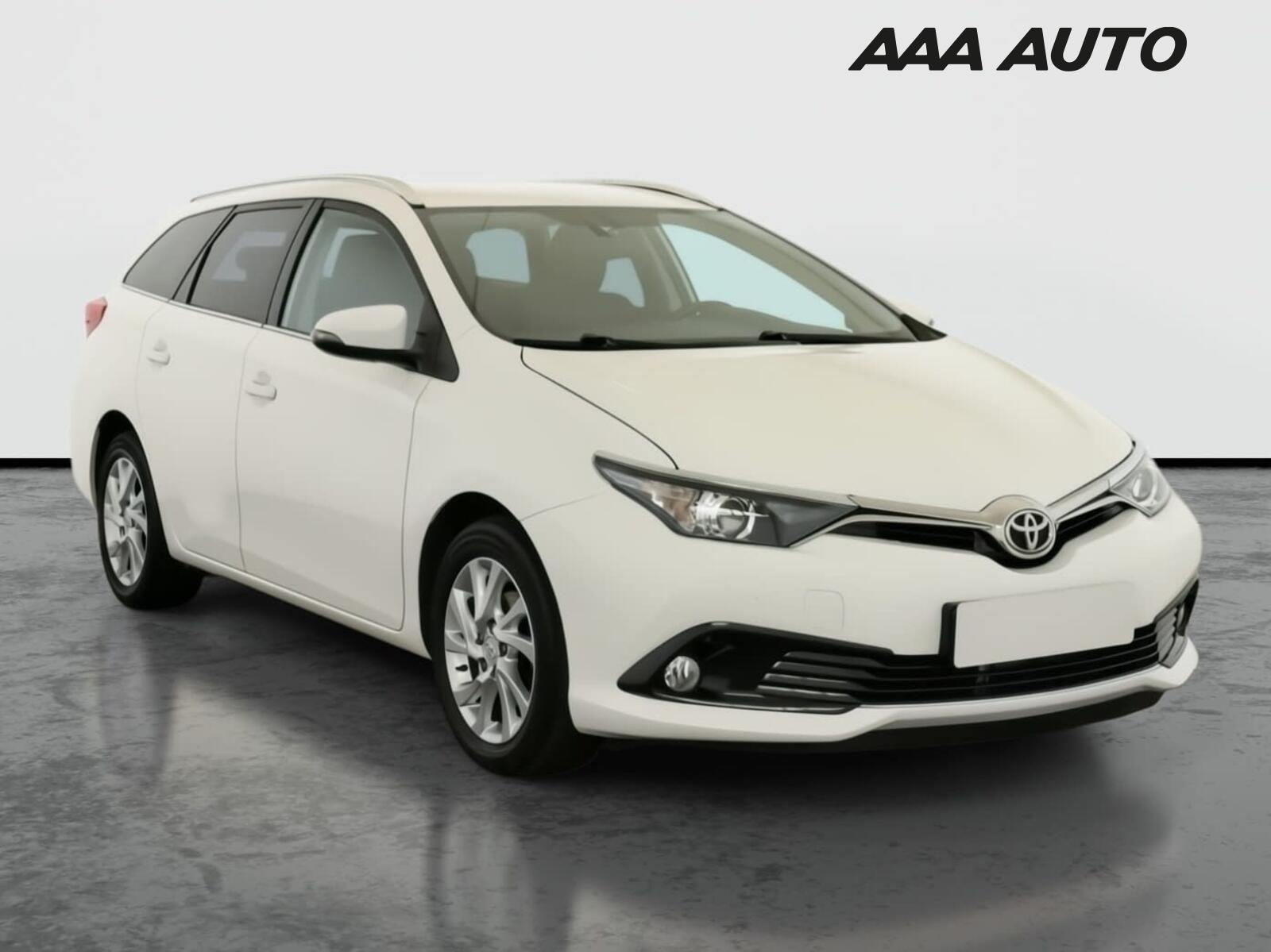 Toyota Auris, 1.6 Valvematic, ČR,1.maj