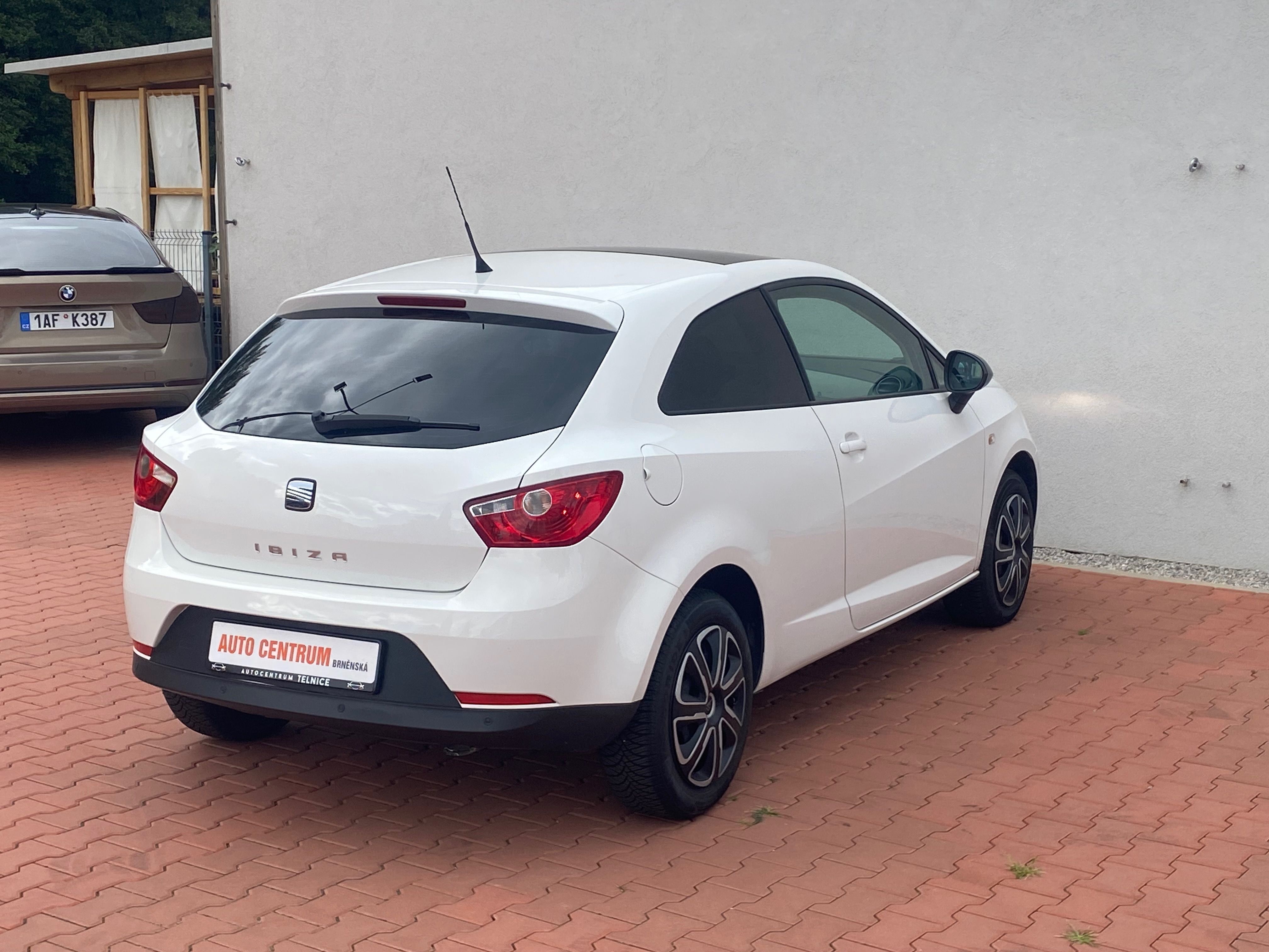 Seat Ibiza, SEAT IBIZA kupé 1.6 nafta 66kw - fotka 4