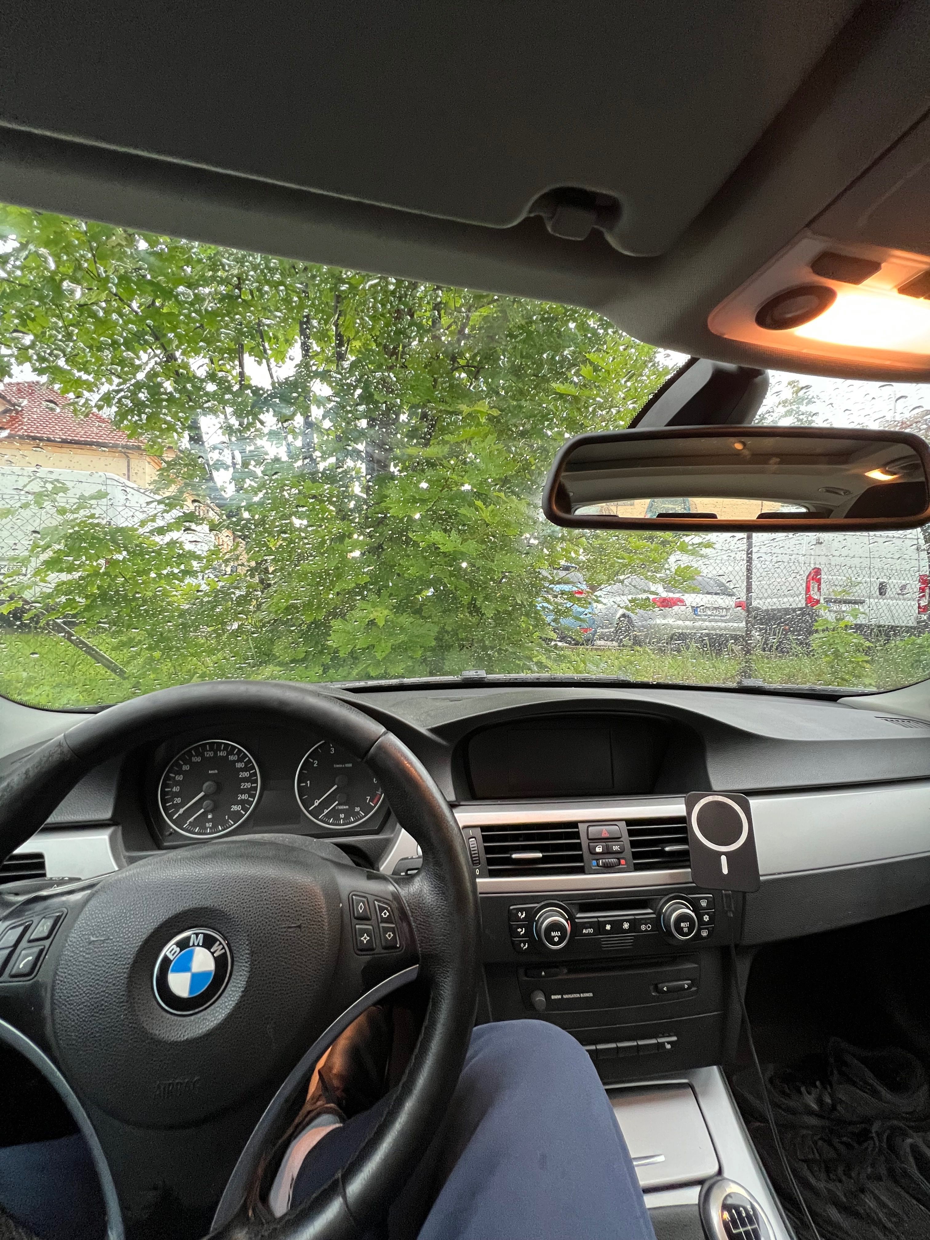 BMW Řada 3, BMW E91 318i - fotka 2