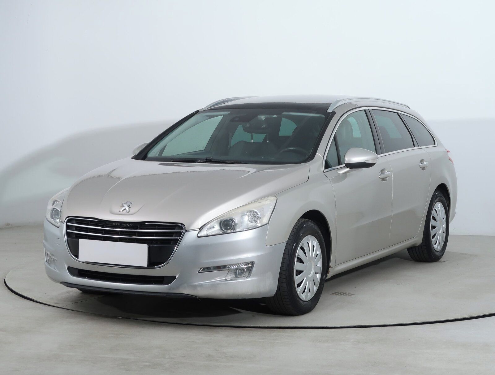 Peugeot 508, 2.0 HDi, Automatická klima - fotka 2