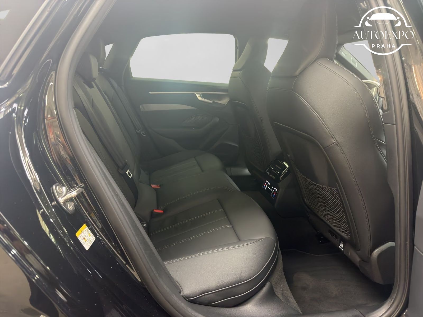 Audi A6, 2.0TDI Limousine Q S LINE kůže - fotka 6