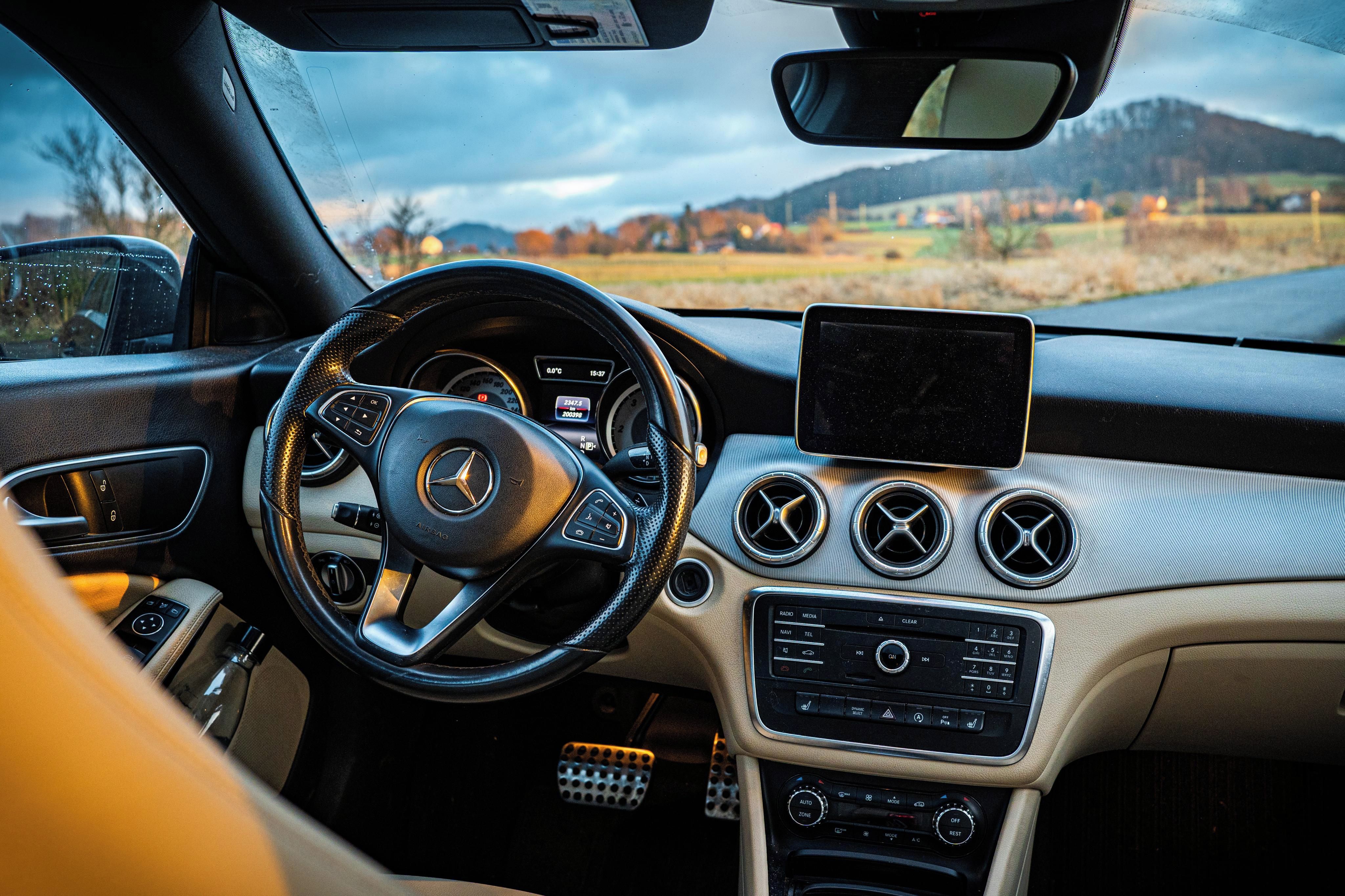 Mercedes-Benz CLA, Mercedes-Benz CLA 220 d - fotka 4