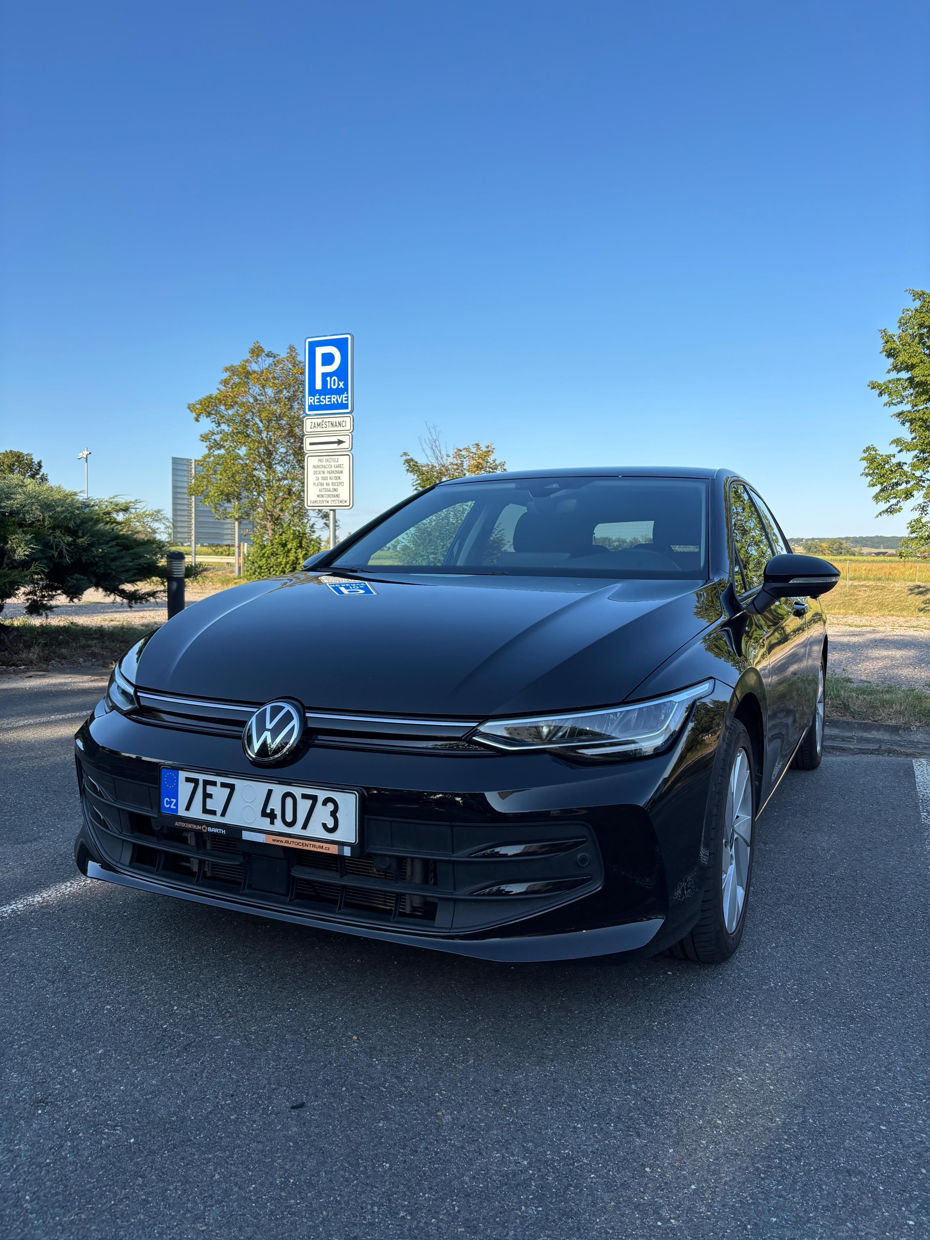 Volkswagen Golf, 1.5 TSI 110kw People - fotka 2