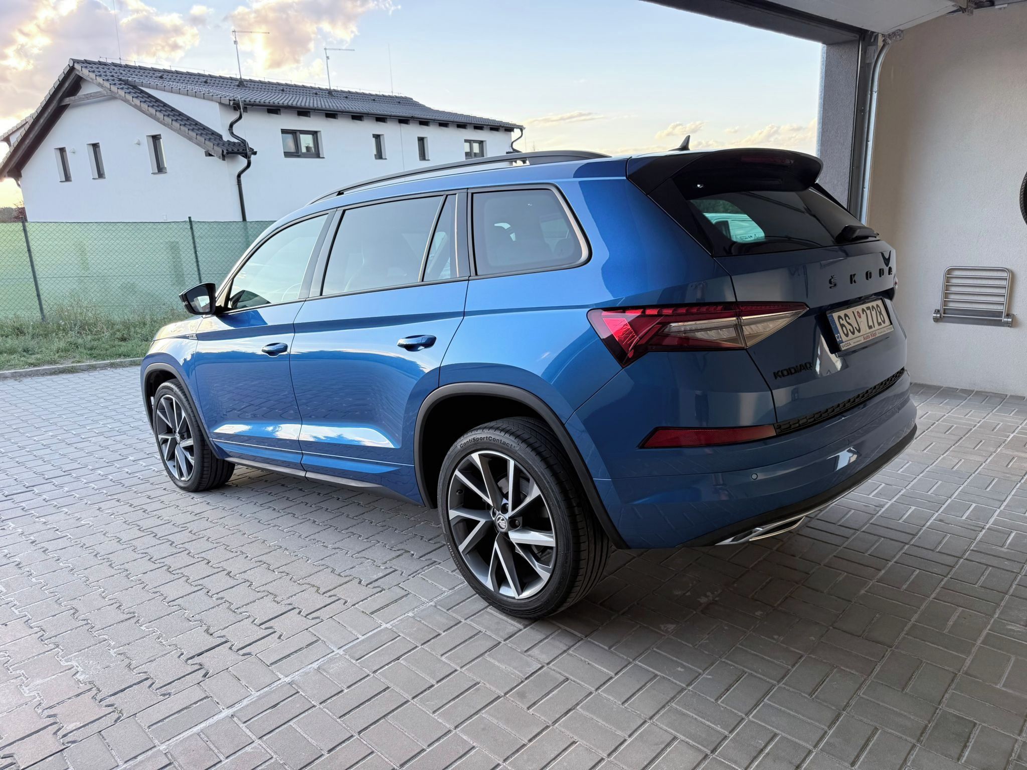 Škoda Kodiaq, 2.0 TDi 110 KW sportline 7mist - fotka 5