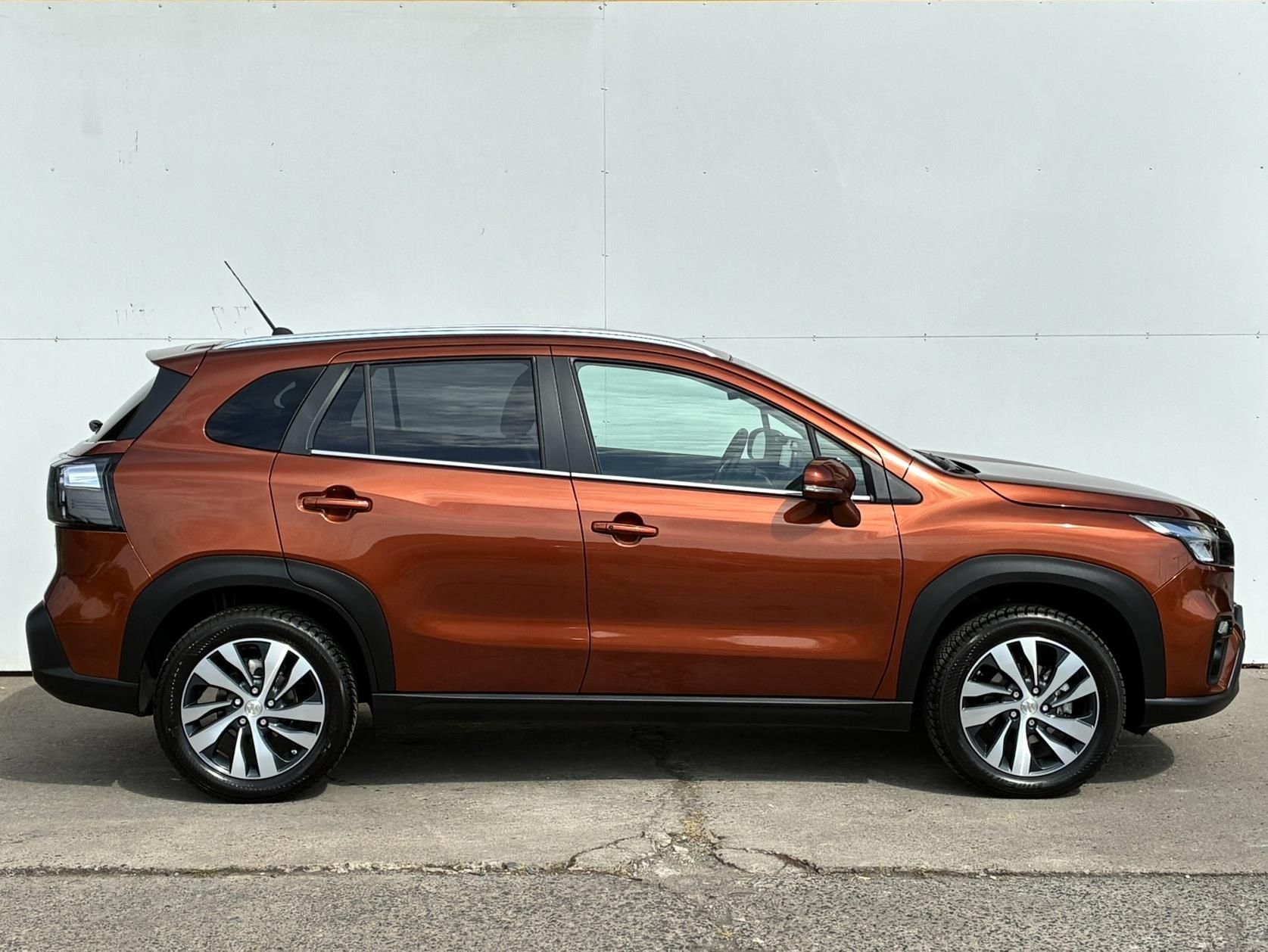 Suzuki S-Cross, 1.4 BoosterJet 6AT 4x4 Eleganc - fotka 3