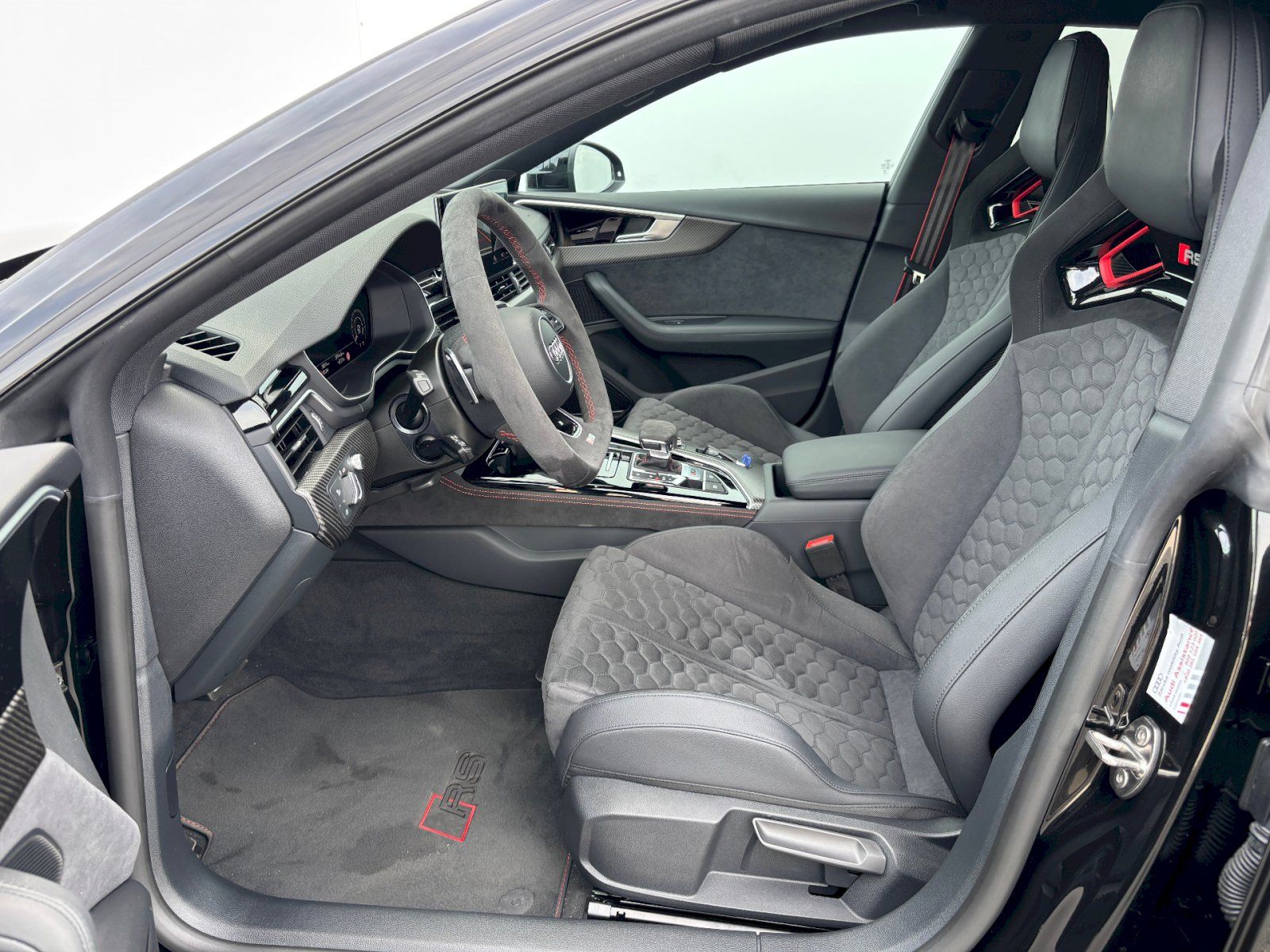 Audi RS5, Sportback 2.9 TFSI 346kW Quatt - fotka 5