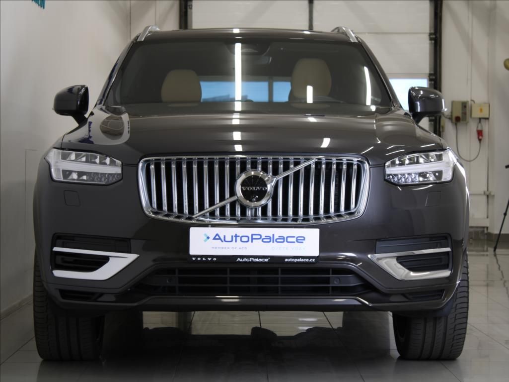 Volvo XC90, 2,0 T8 Ultimate B&W Vzduch ČR - fotka 2