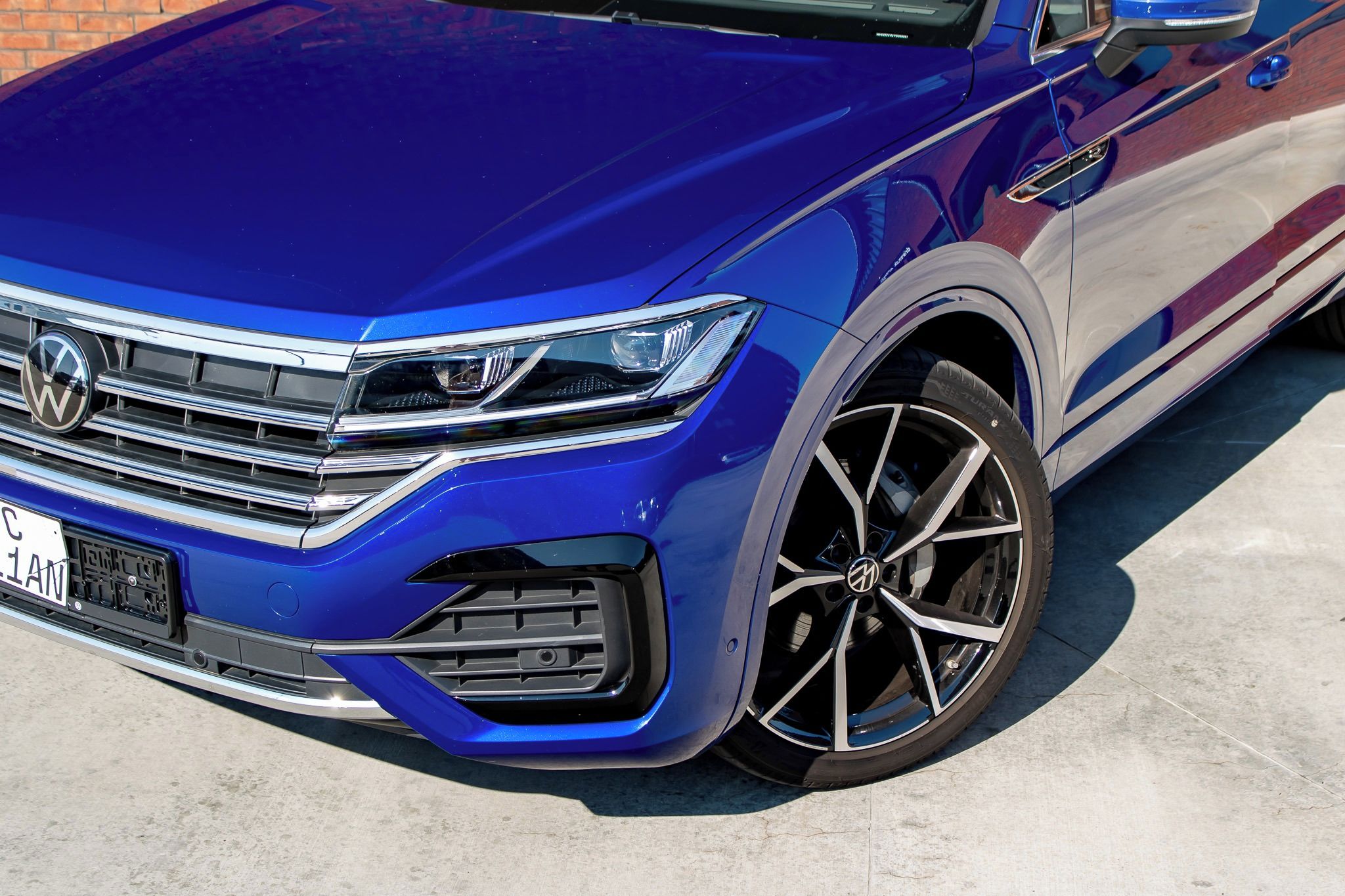 Volkswagen Touareg, R-Line Virtual / ACC / Vzduch - fotka 3