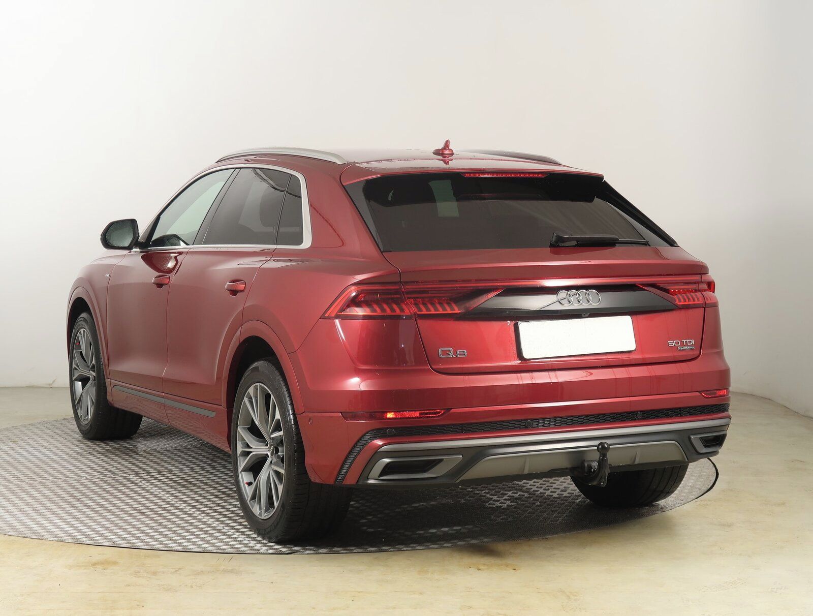 Audi Q8, 50 TDI, S-Line - fotka 4