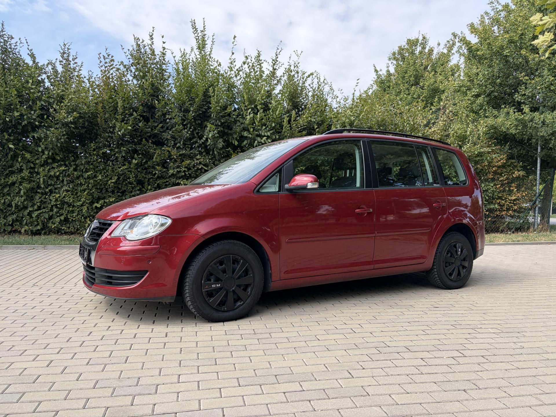Volkswagen Touran, 1.6 75KW 7 míst Trendline - fotka 4