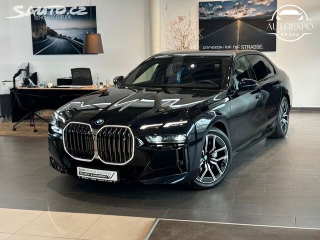 BMW i7