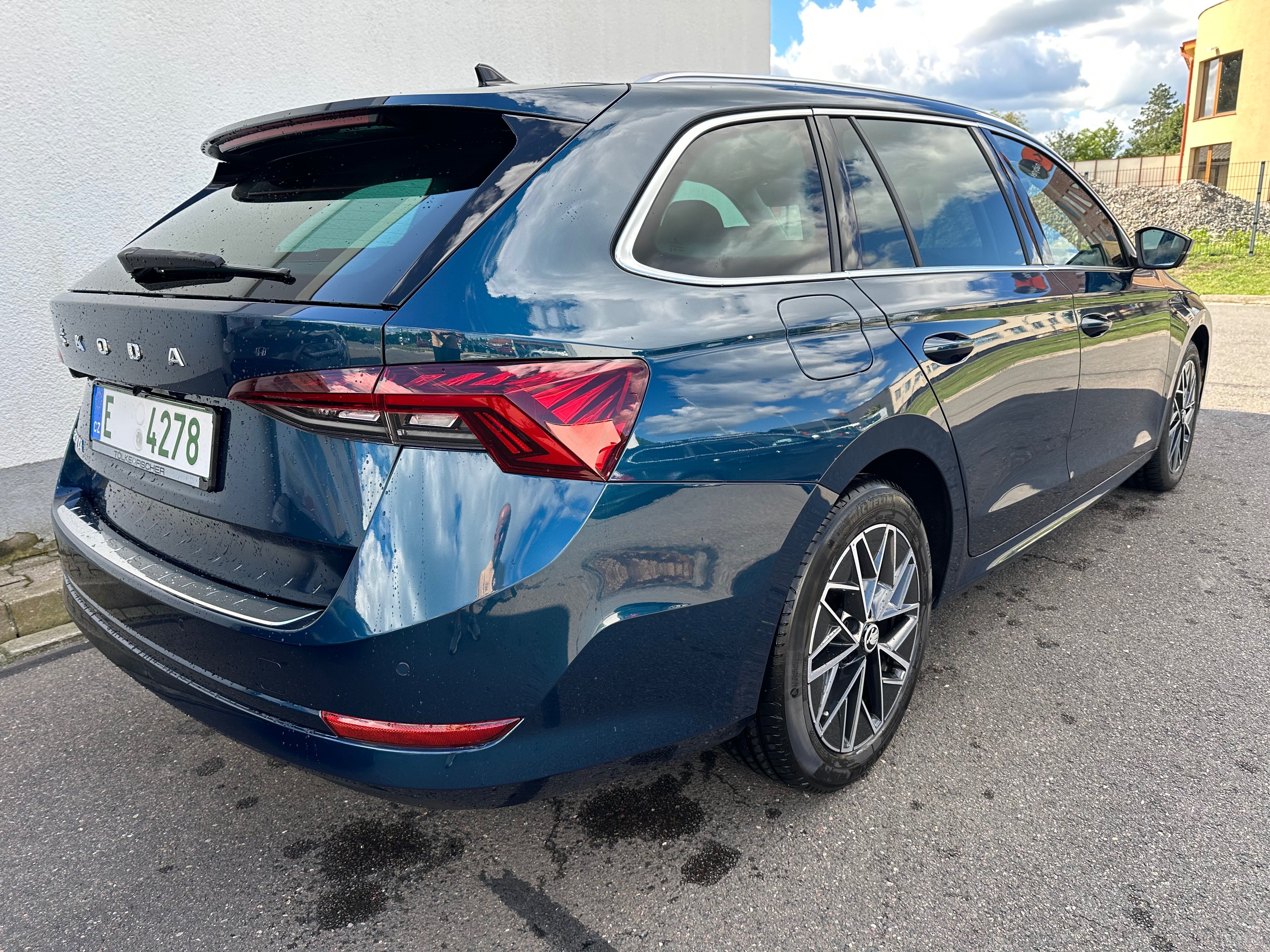 Škoda Octavia, 2.0tdi 110kw DSG 5/2023 - fotka 5