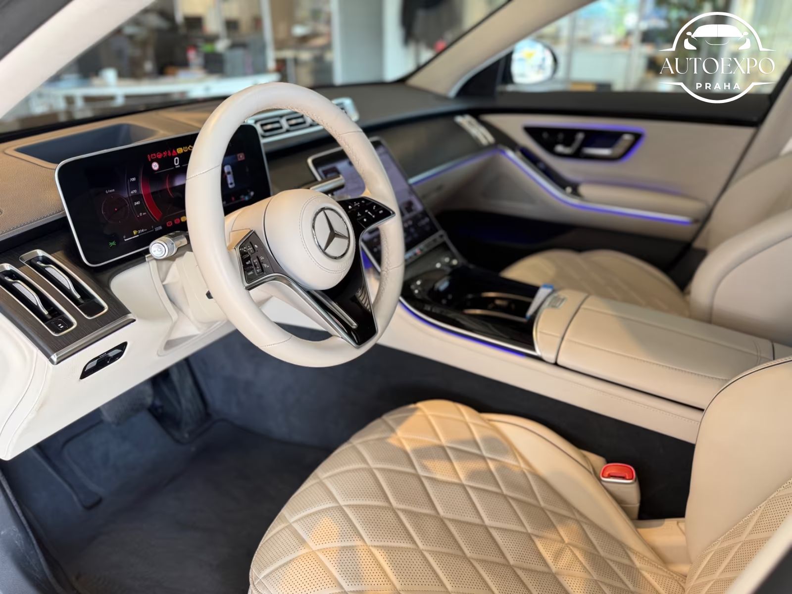 Mercedes-Benz Třídy S, 400 4Matic Lang světlá kůže - fotka 2