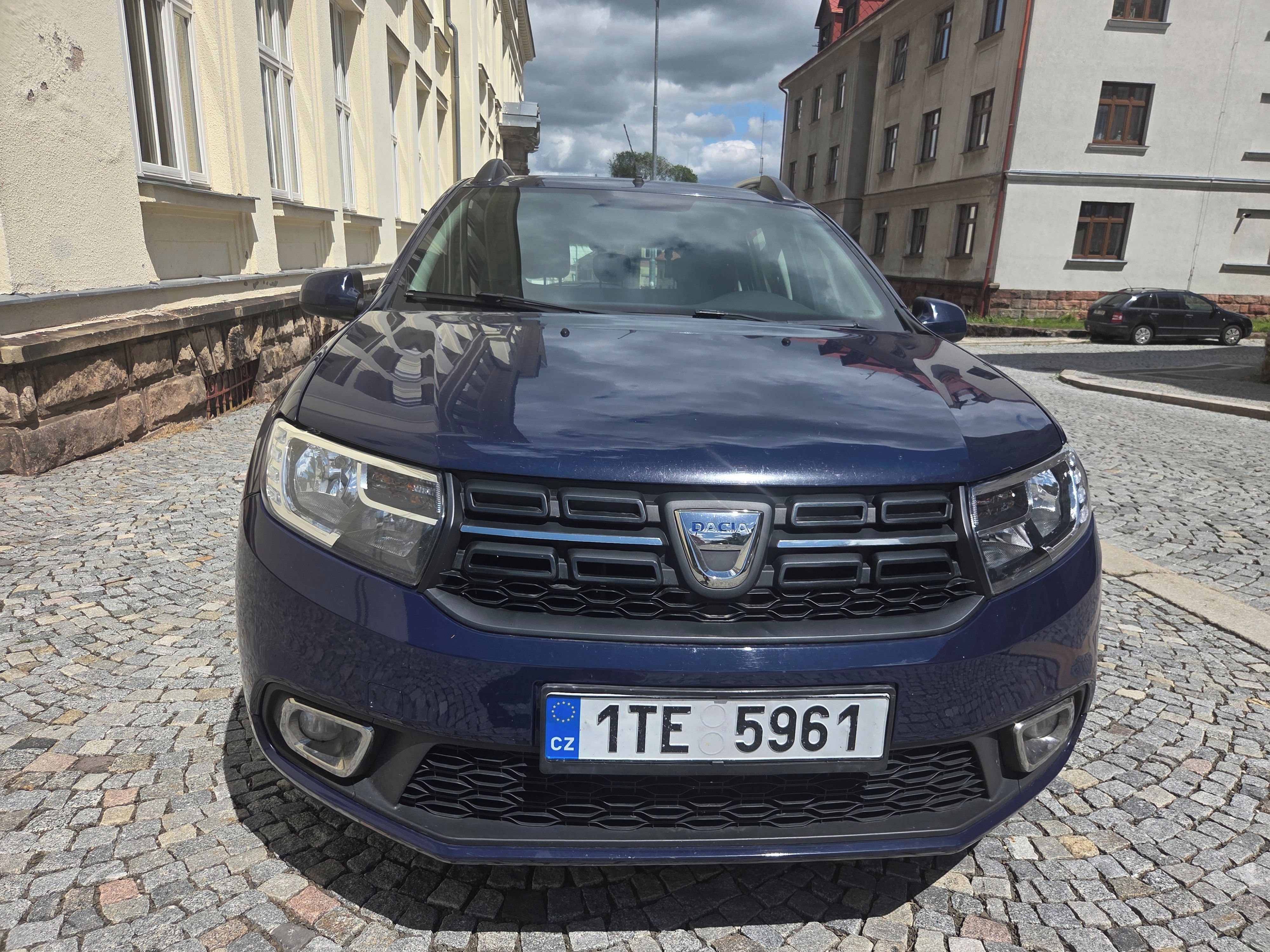 Dacia Logan, Diody, Spotreba 5L, Klima - fotka 3