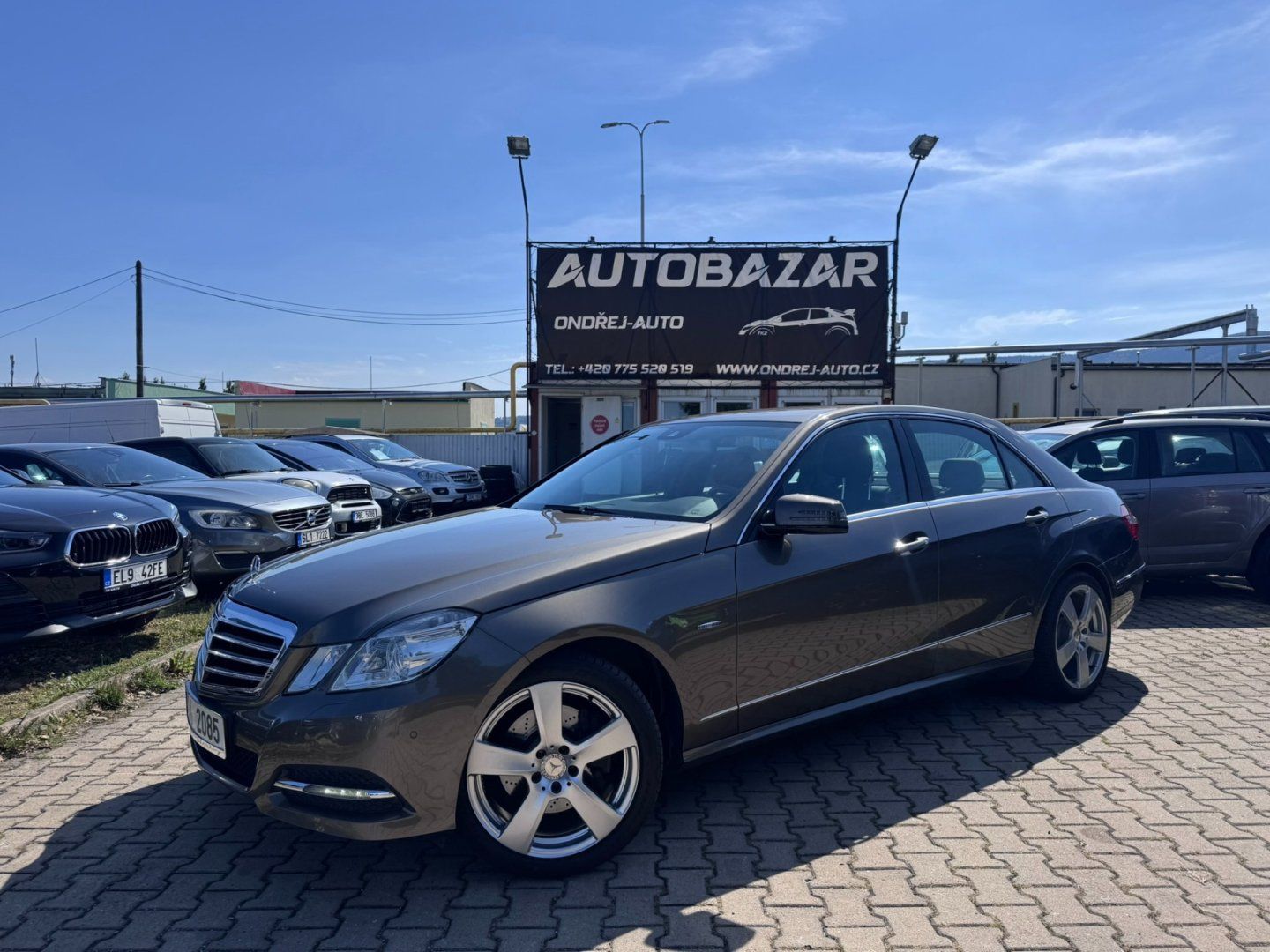 Mercedes-Benz Třídy E, 200 CGI 1,8 135 KW AVANTGARDE