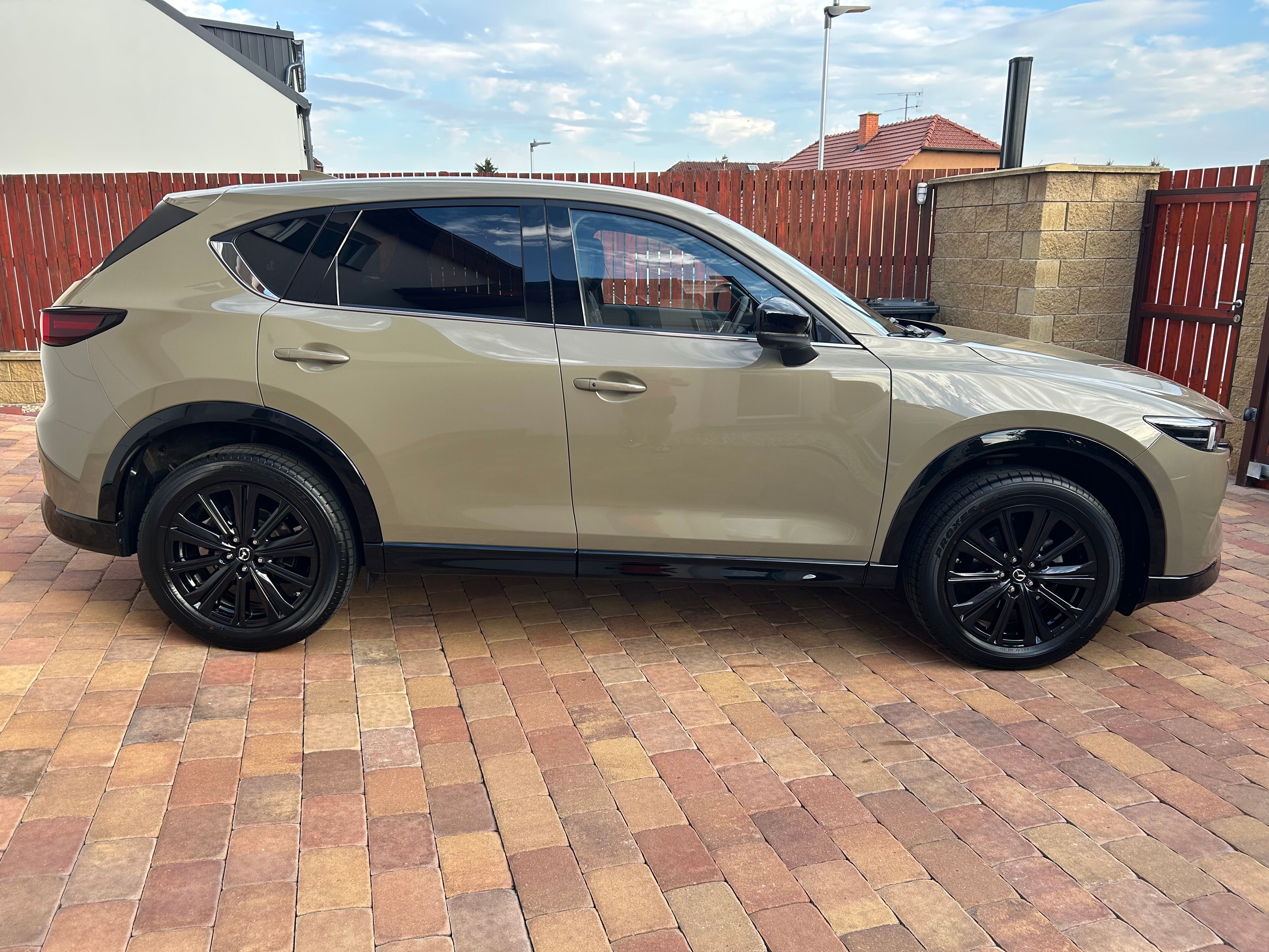 Mazda CX-5, 2.5 e-SKYACTIV-G194 HOMURA - fotka 4