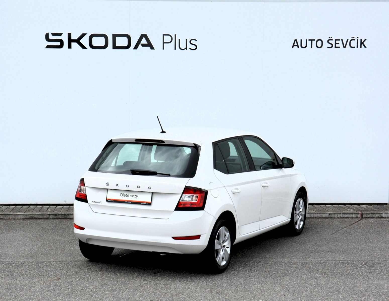 Škoda Fabia, 1.0 TSI 70 kW Ambition PLUS - fotka 2
