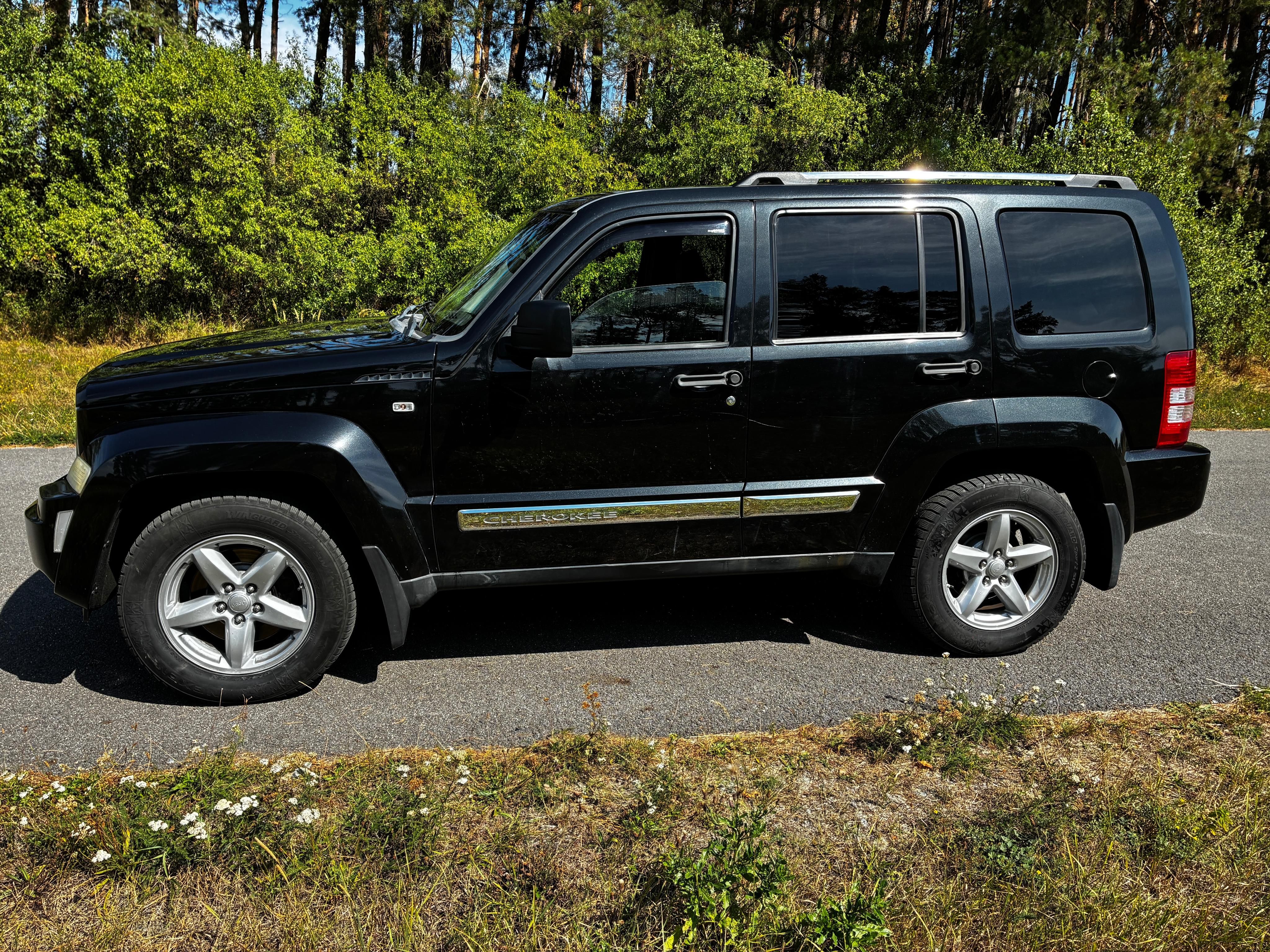 Jeep Cherokee, 2.8 CRD po servisu - fotka 2