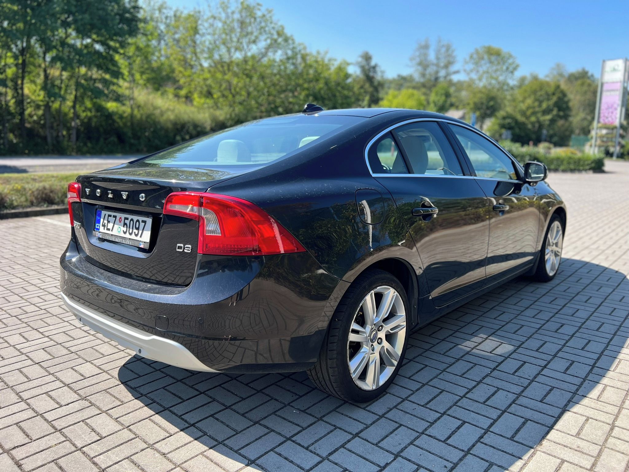 Volvo S60 - fotka 5