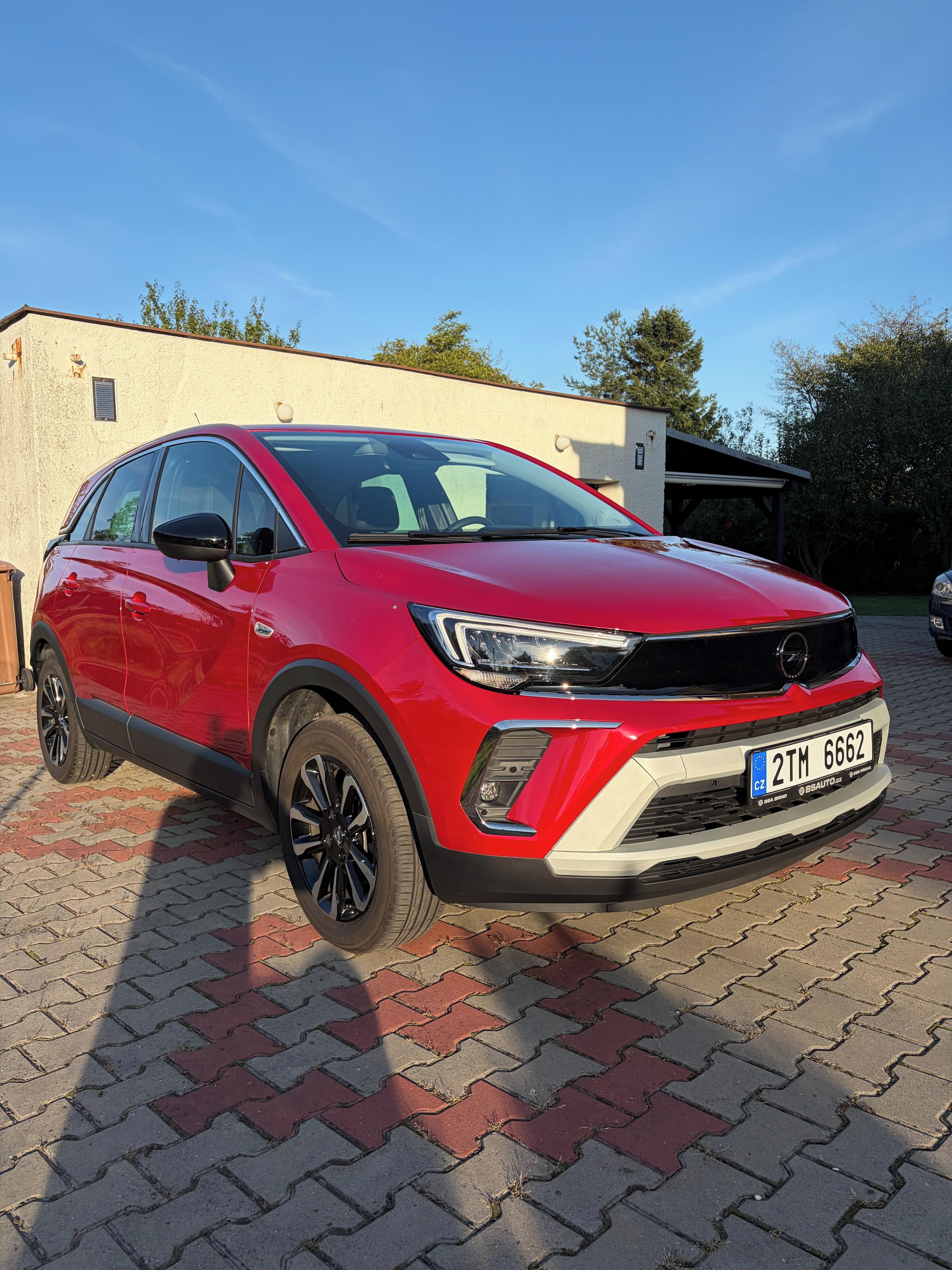 Opel Crossland, 1.2 Turbo 130 k AT | TOP stav - fotka 4