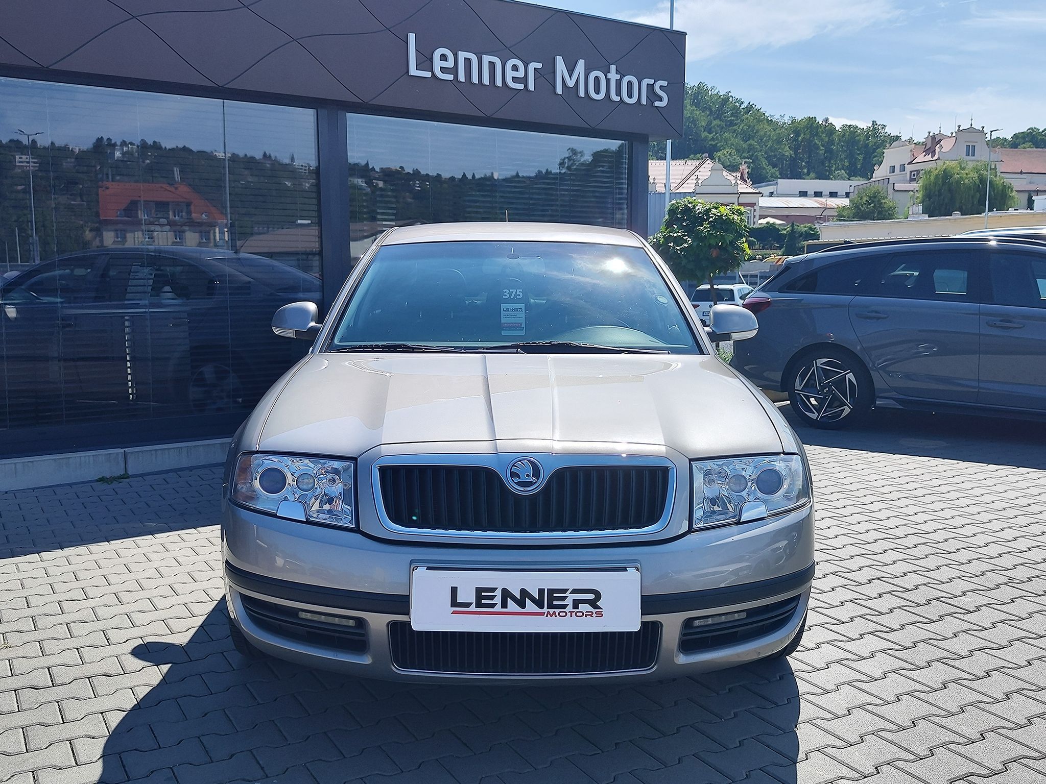 Škoda Superb, 2.0 TDI/103kW Comfort - fotka 2