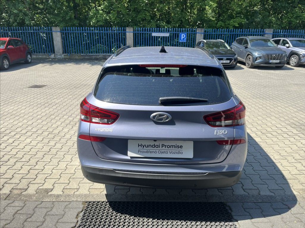 Hyundai i30, 1,5 i CVVT  GO Czech! - fotka 5