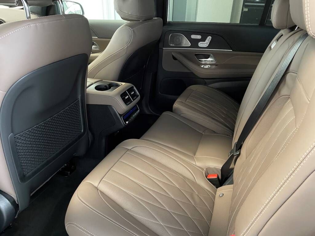 Mercedes-Benz GLS, 63 S 4MATIC+ - fotka 3