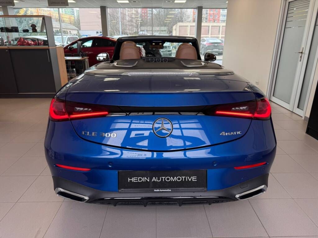 Mercedes-Benz CLE, 300 4MATIC kabriolet - fotka 6