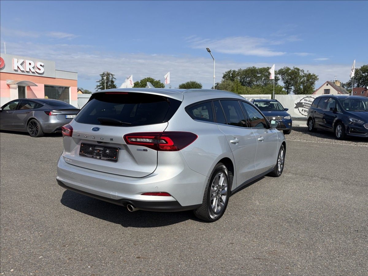 Ford Focus, 1,0 92KW TITANIUM x, LED,Navi, - fotka 5