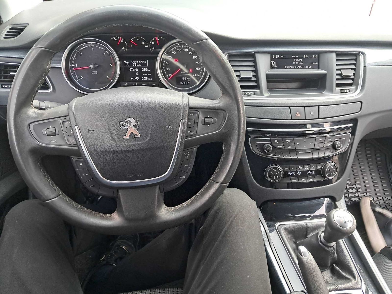 Peugeot 508, 1.6 HDi, Xenony - fotka 3