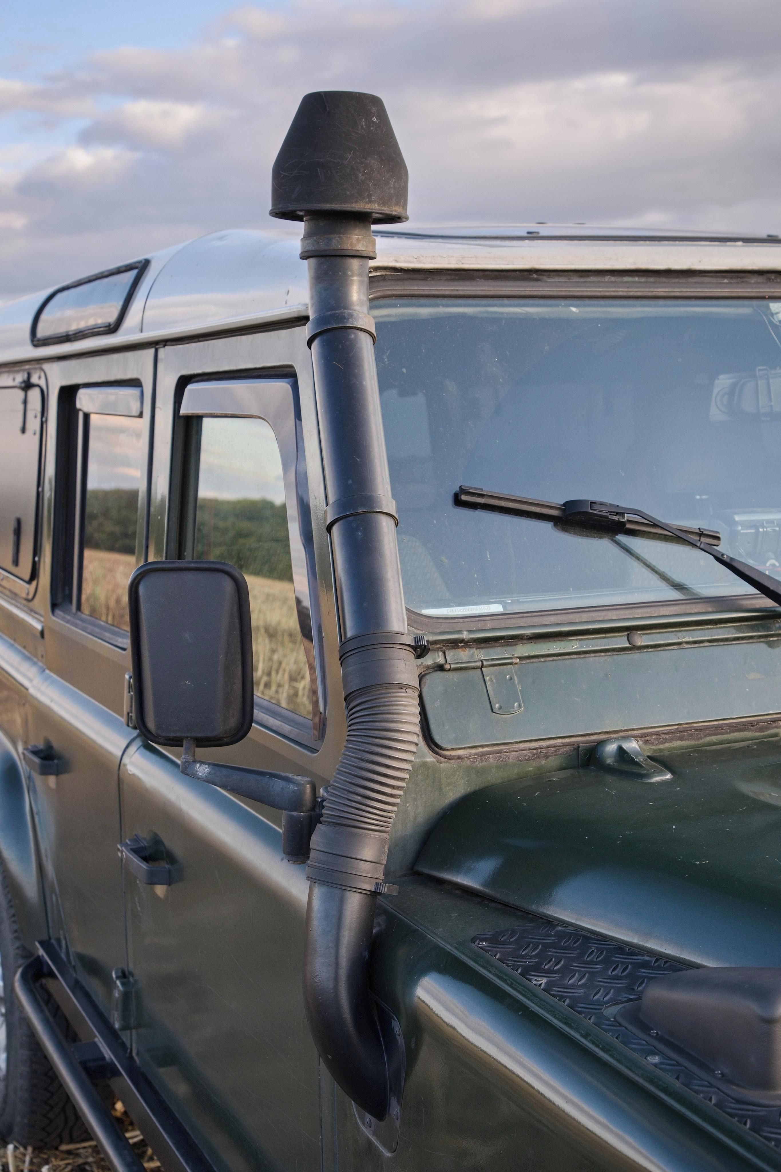 Land Rover Defender, Land Rover Defender 110 TD5 (1 - fotka 4
