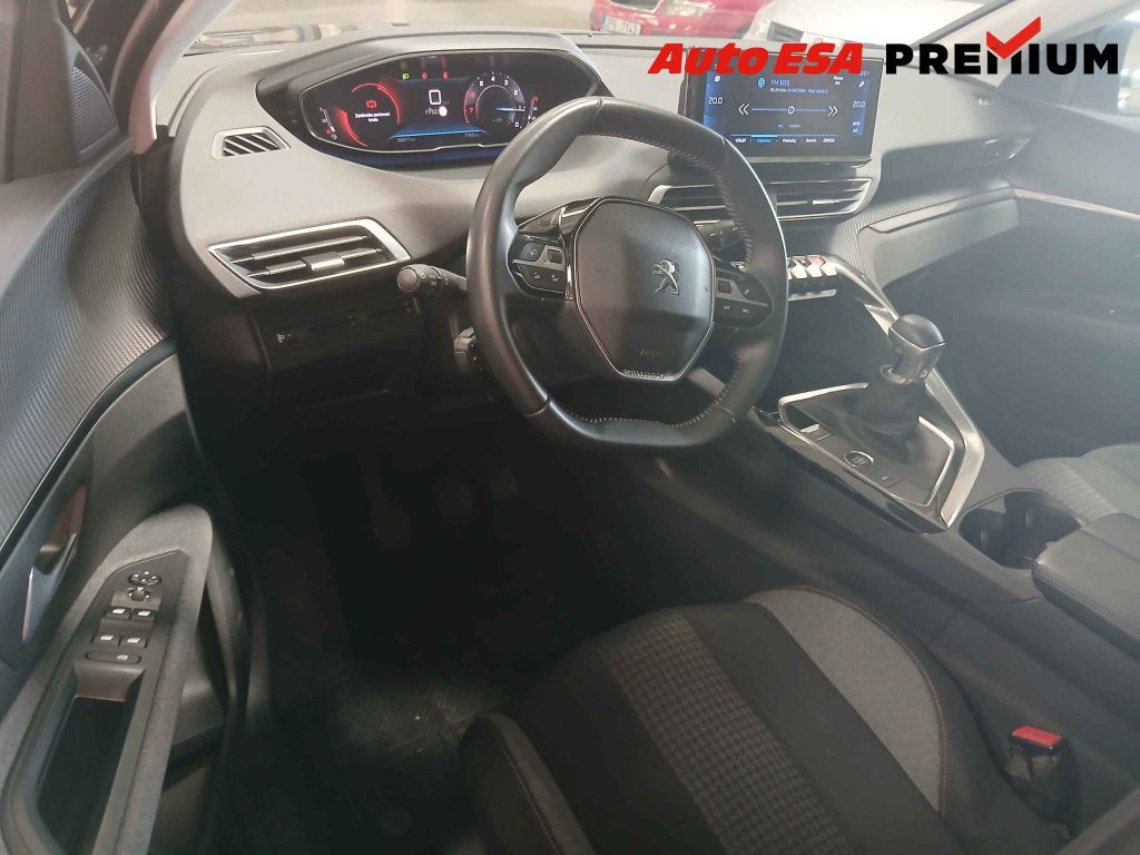 Peugeot 3008, 1.2.,2.maj,ČR - fotka 3