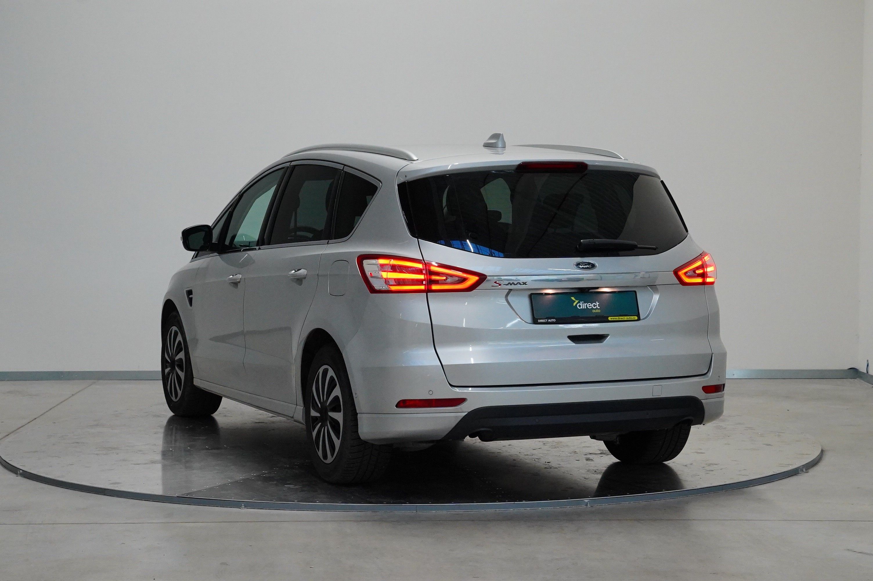 Ford S-MAX, 2.0 TDCI 110 kW Titanium - fotka 4
